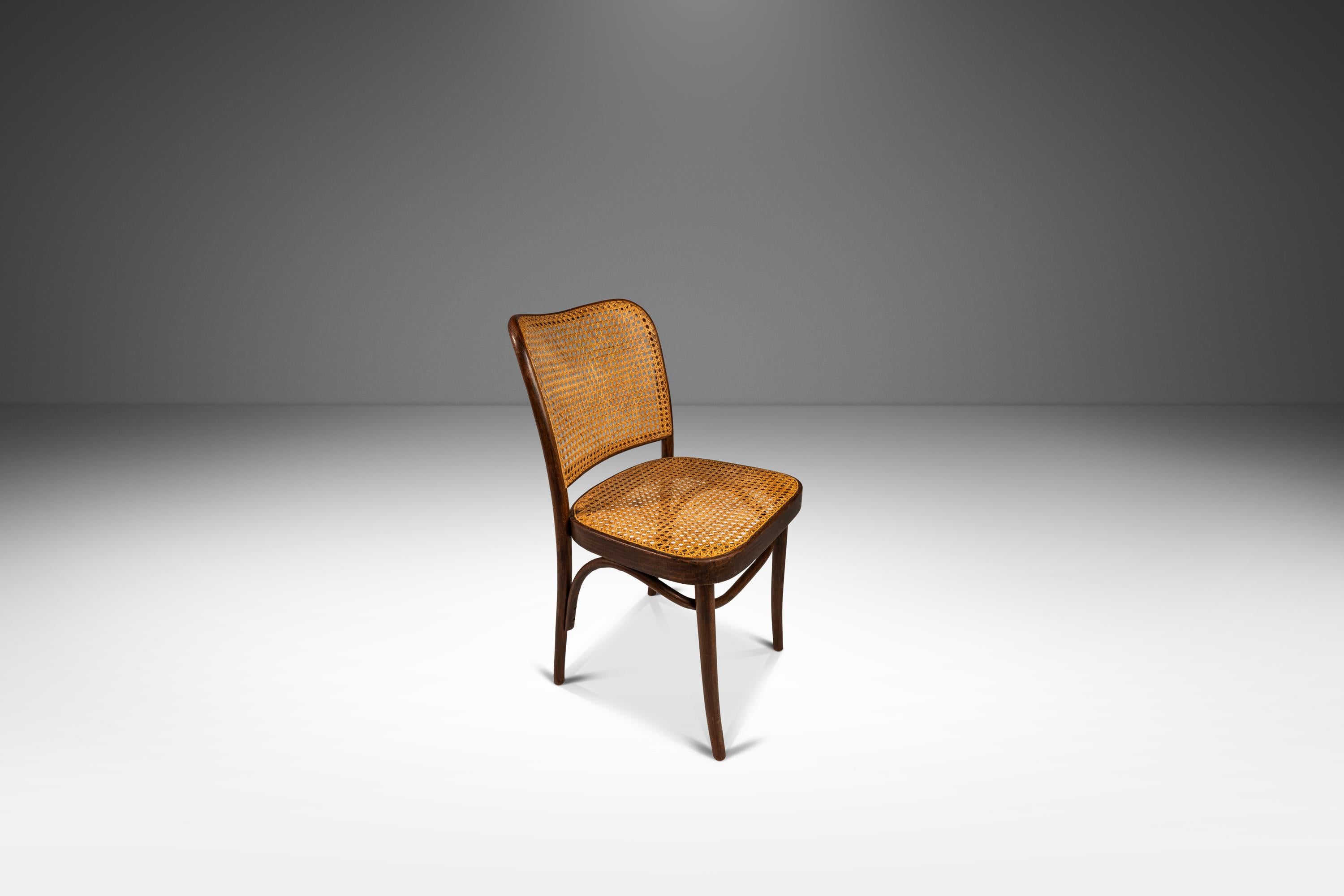 Bentwood Prague Model 811 Chair in Walnut by Josef Frank, Poland, c. 1960s For Sale 3
