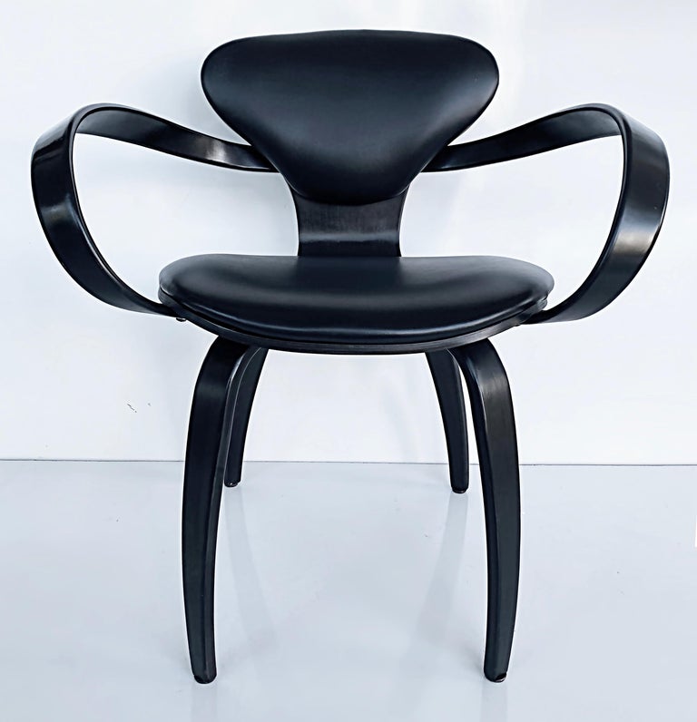 American Bentwood Pretzel Chairs Attributed to Norman Cherner for Plycraft For Sale