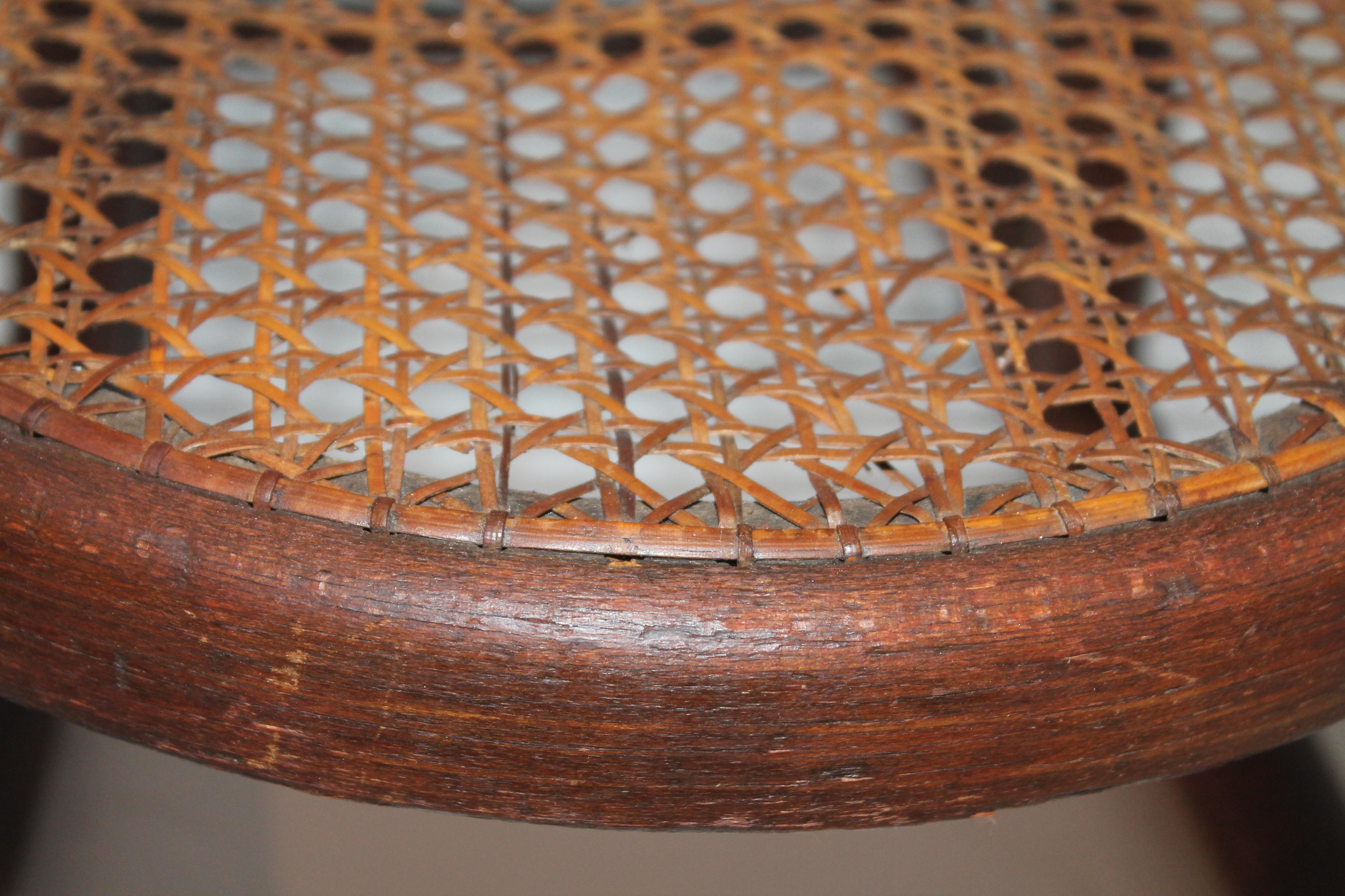 Rocker und Stuhl aus Bugholz mit Rohrstühlen, 19. Jahrhundert (Holz) im Angebot