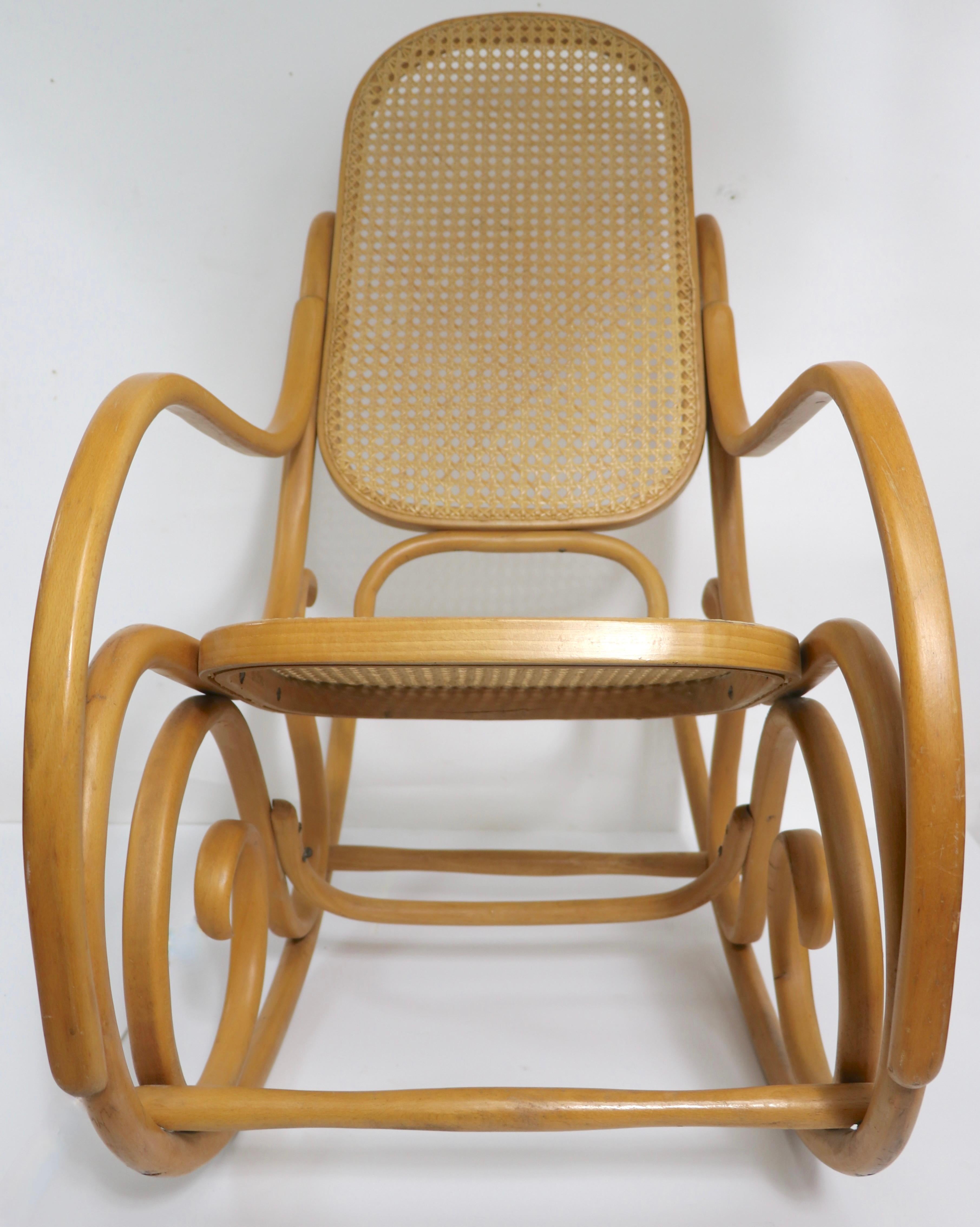 Bentwood Rocking Chair Att. to Thonet In Good Condition In New York, NY