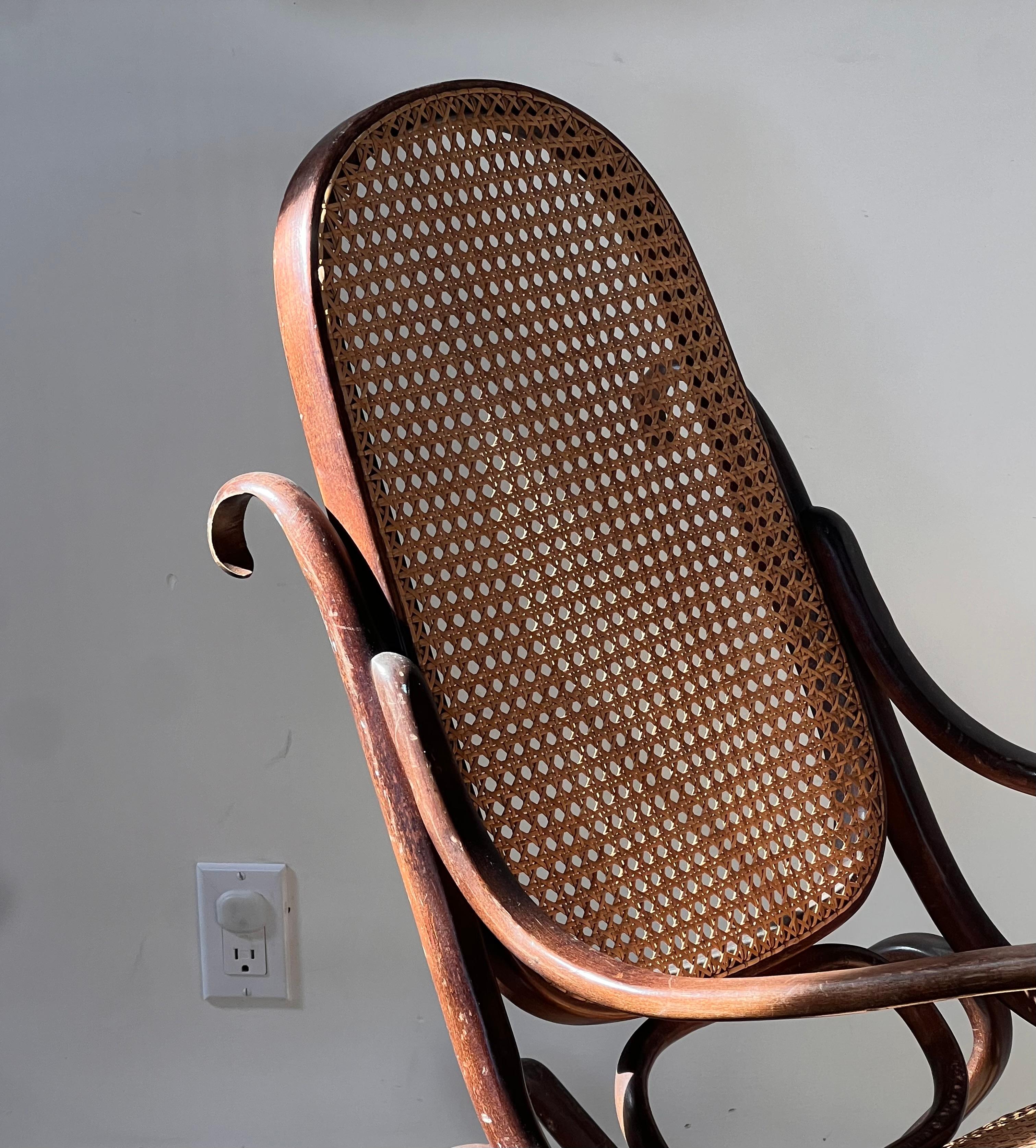 Bentwood rocking chair attr. Thonet, late 19th century For Sale 5
