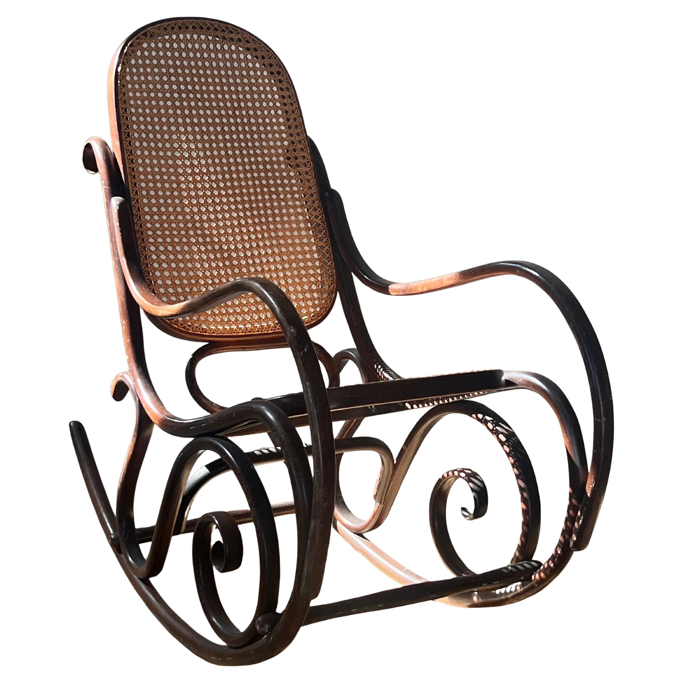 Bentwood rocking chair attr. Thonet, late 19th century