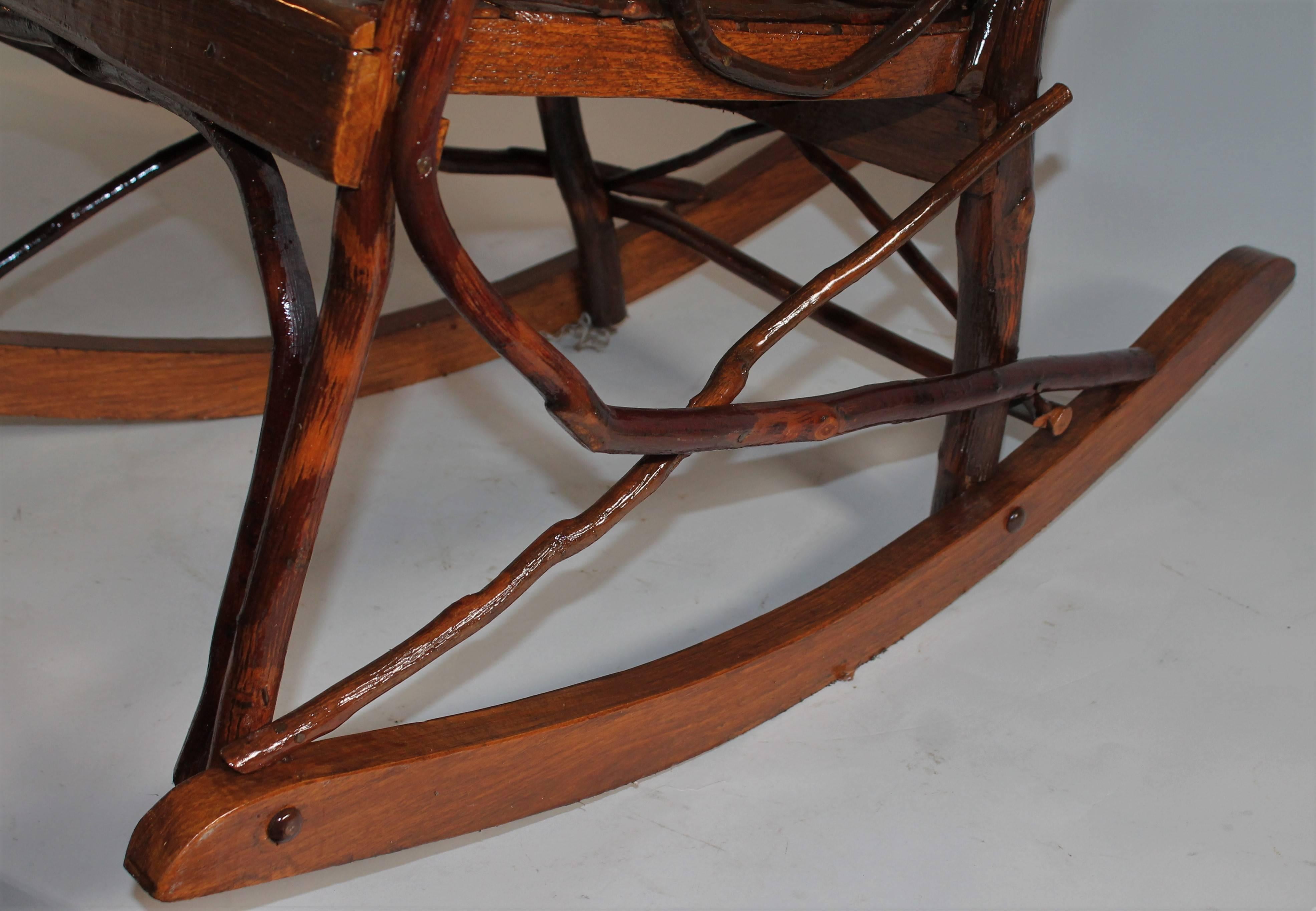 Bentwood  Amish Rocking Chair In Excellent Condition In Los Angeles, CA