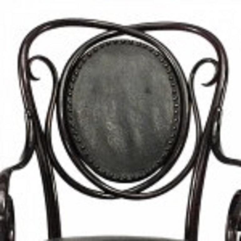 Sillón de madera curvada siglo XIX en venta