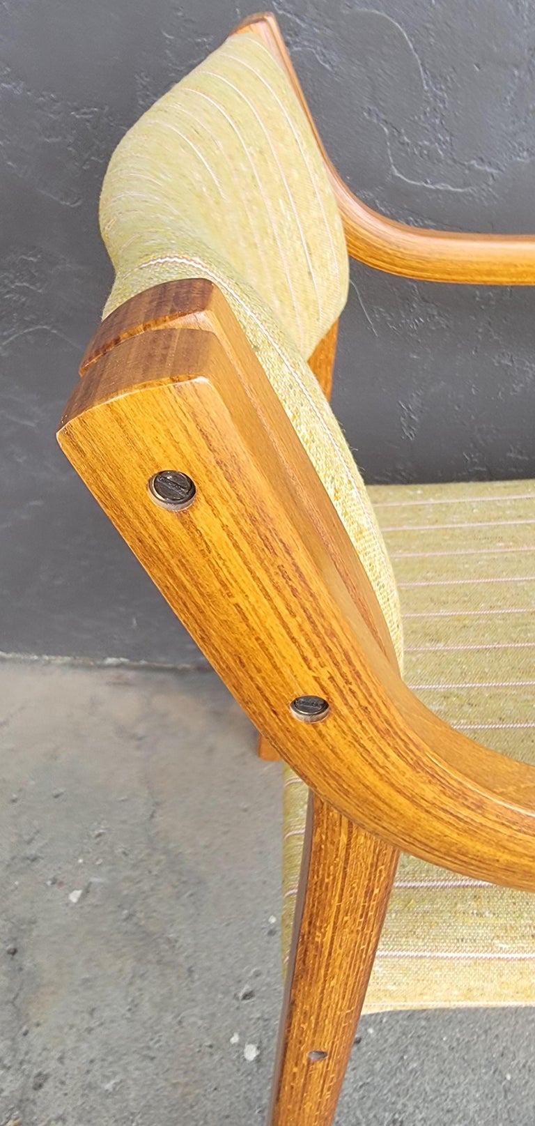 Bentwood Side Chairs a Pair For Sale at 1stDibs