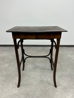 Bentwood side table by Thonet Debrecen
