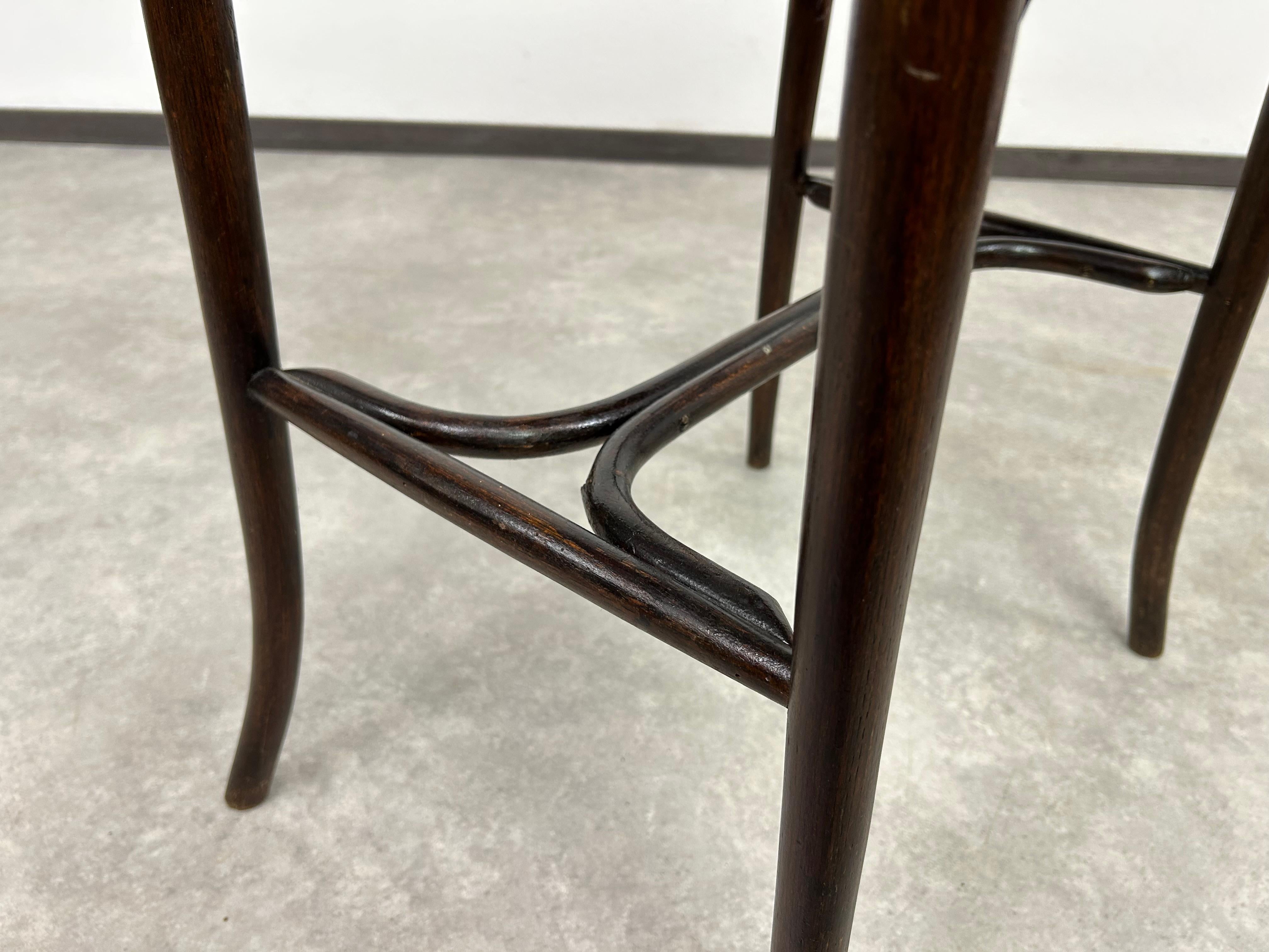 Early 20th Century Bentwood side table by Thonet For Sale