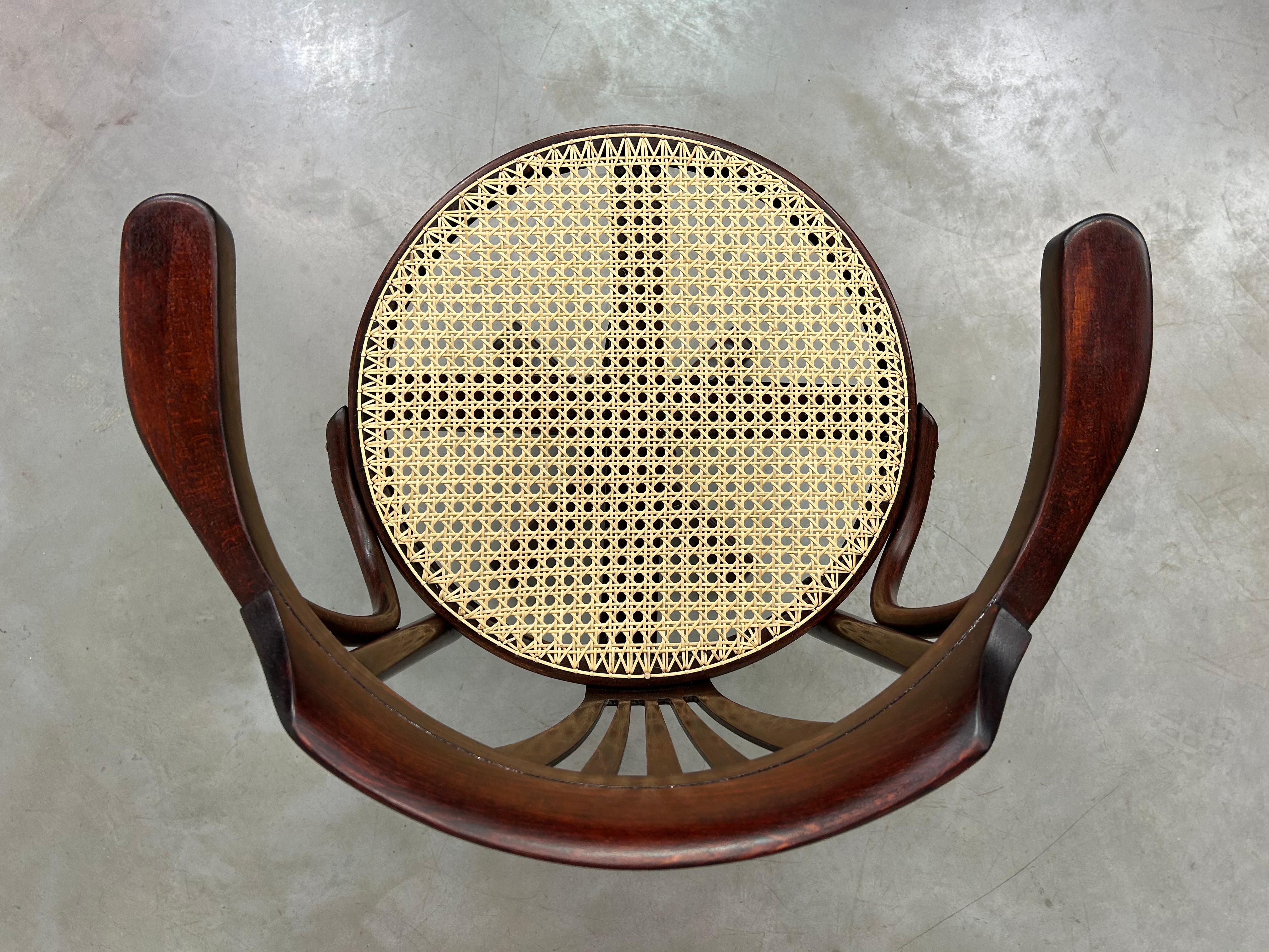 Bentwood swivel office chair by Thonet 1