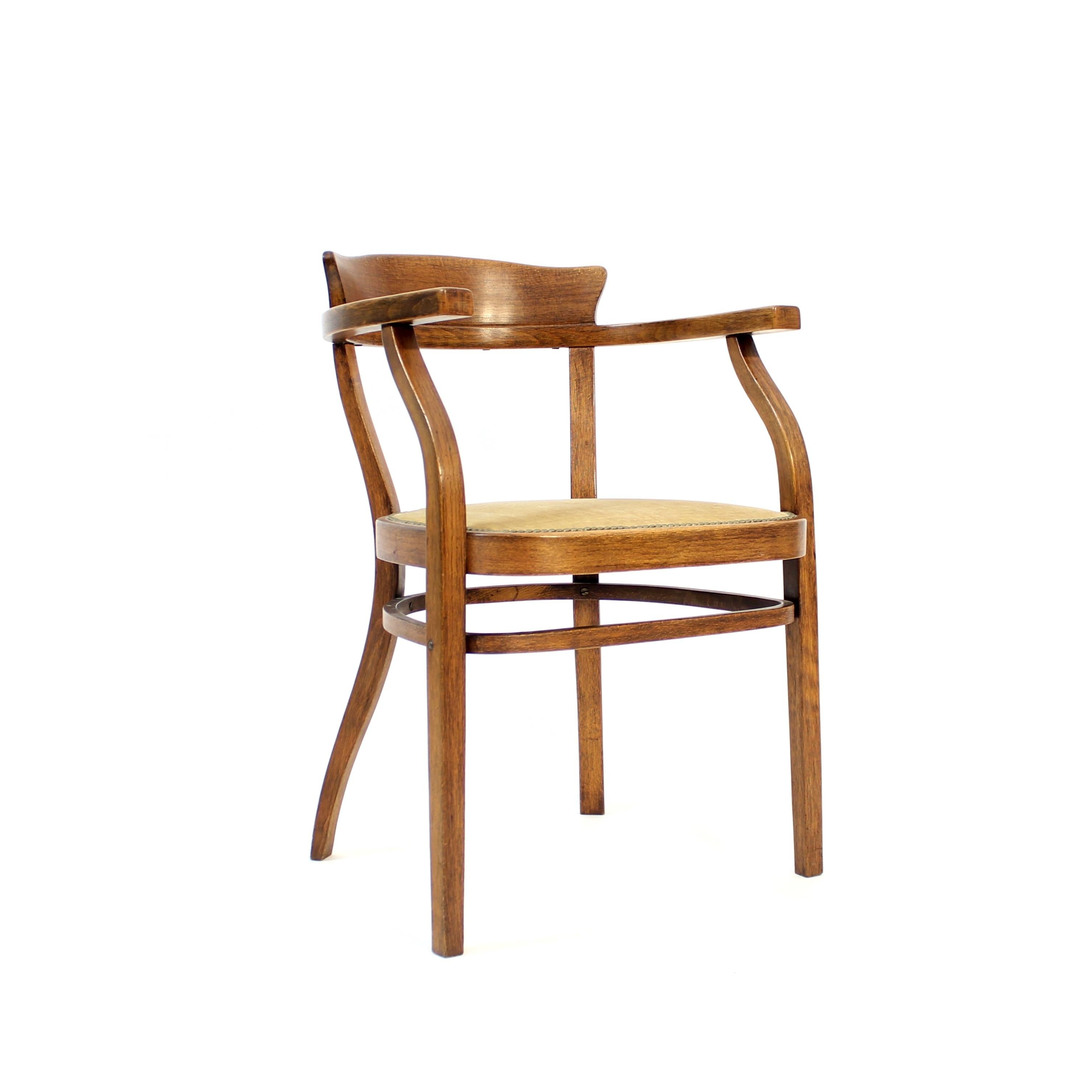 Vienna Secession Bentwood Thonet armchair, early 20th century For Sale