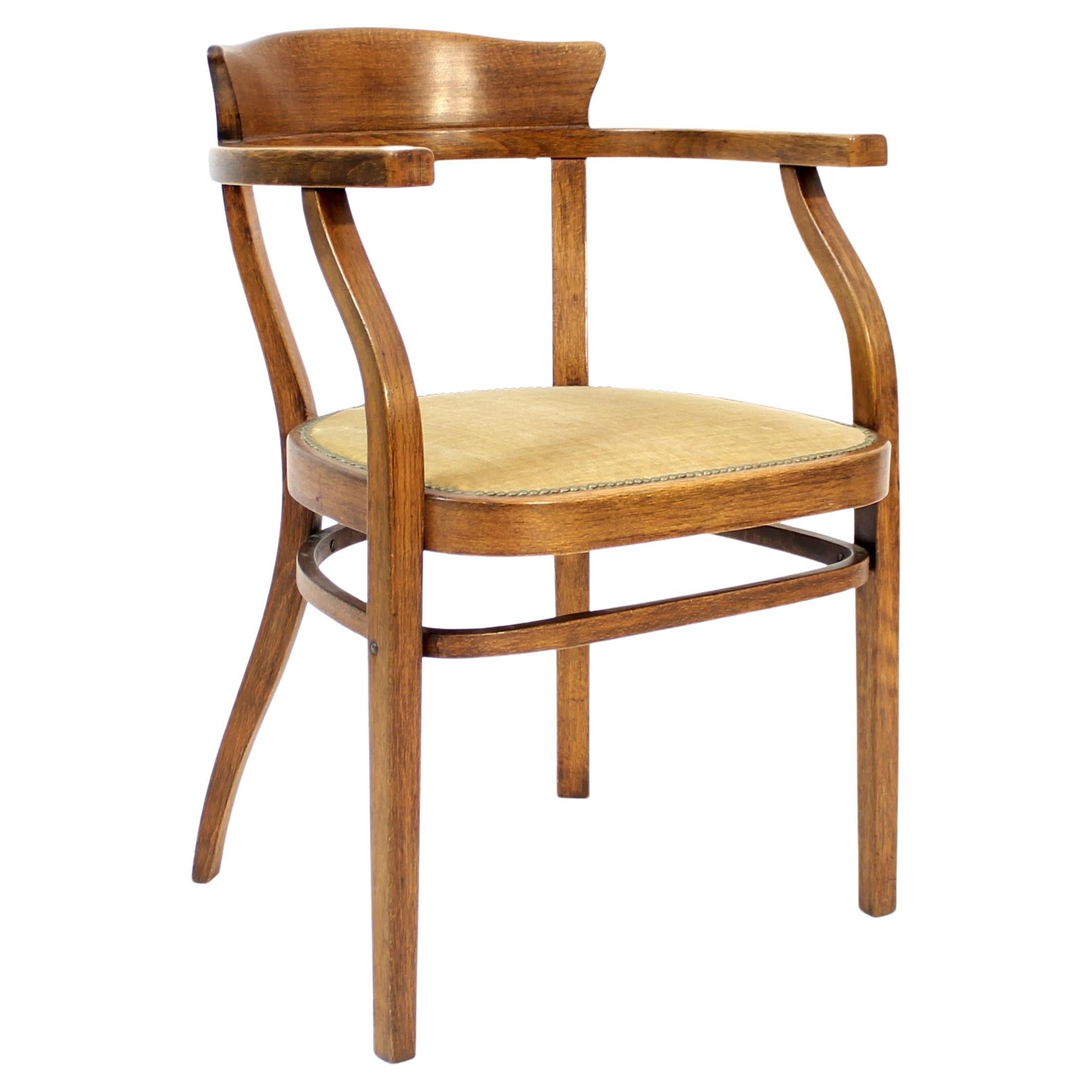 Bentwood Thonet armchair, early 20th century For Sale