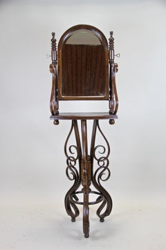 Mesa con espejo de madera curvada de Thonet, Austria, hacia 1895