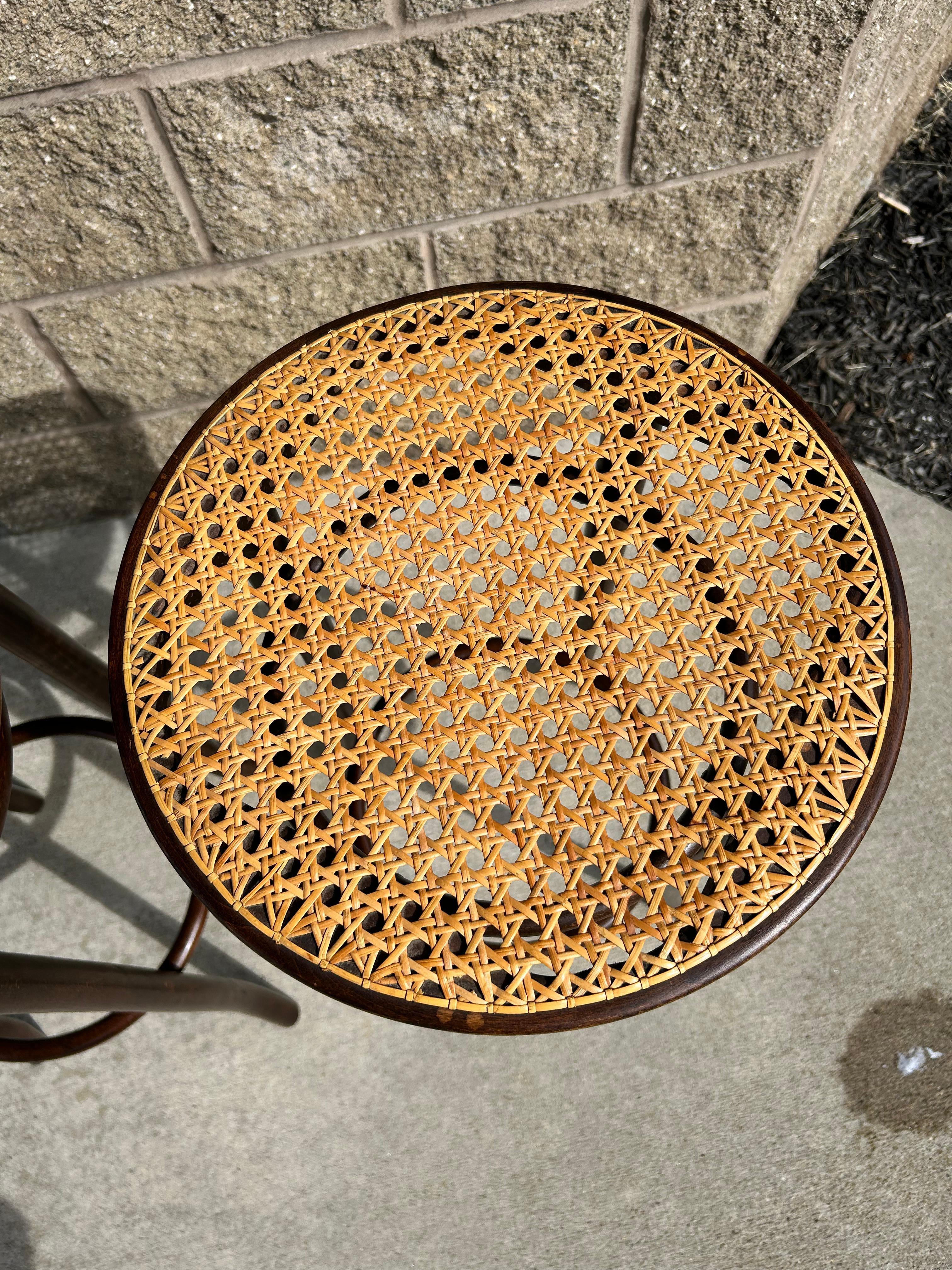 Bentwood & Vienna Tabouret de bar en paille-Paire en vente 1
