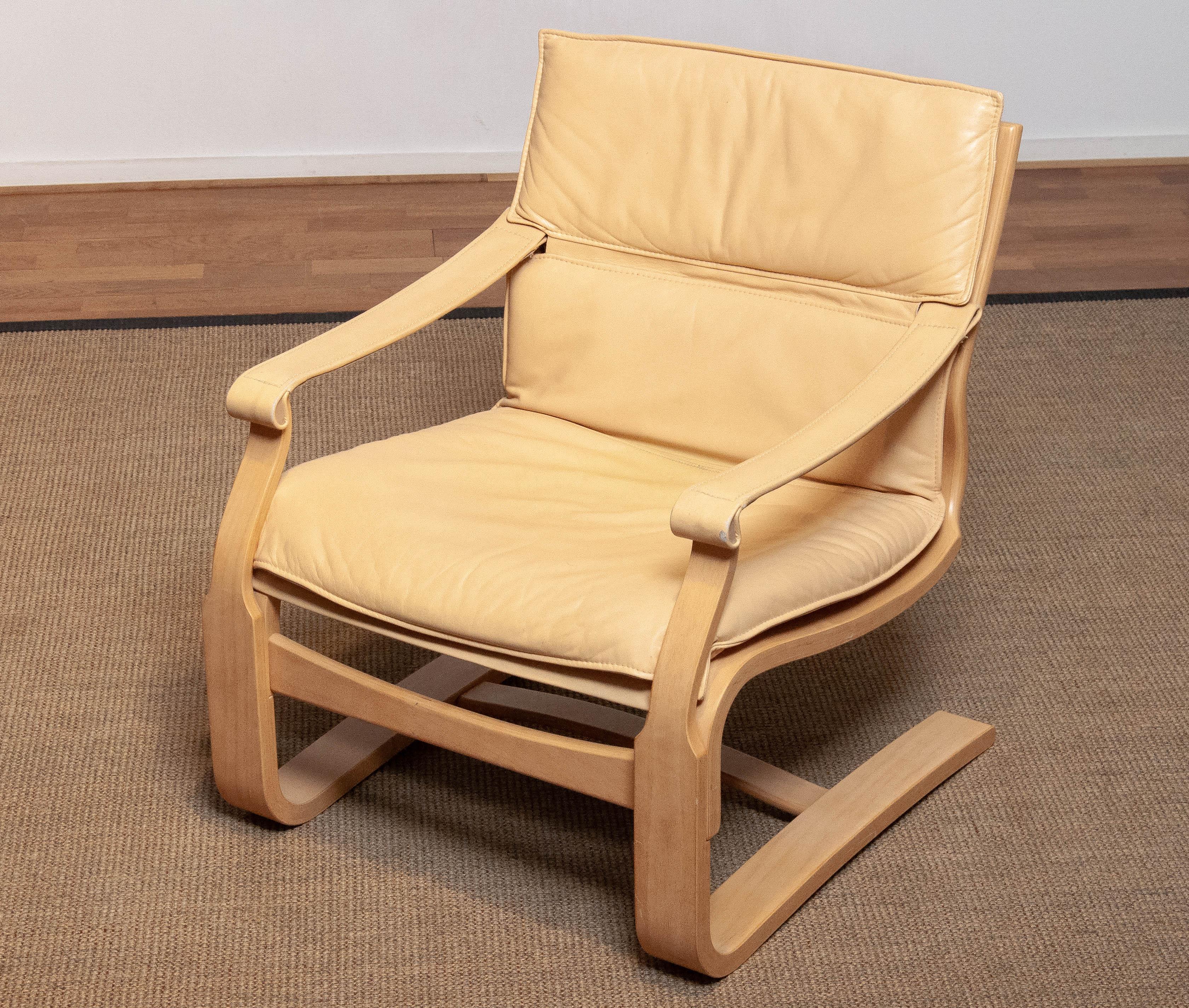 Bentwood with Beige / Creme Leather Lounge Easy Chair by Ake Fribytter for Nelo For Sale 3