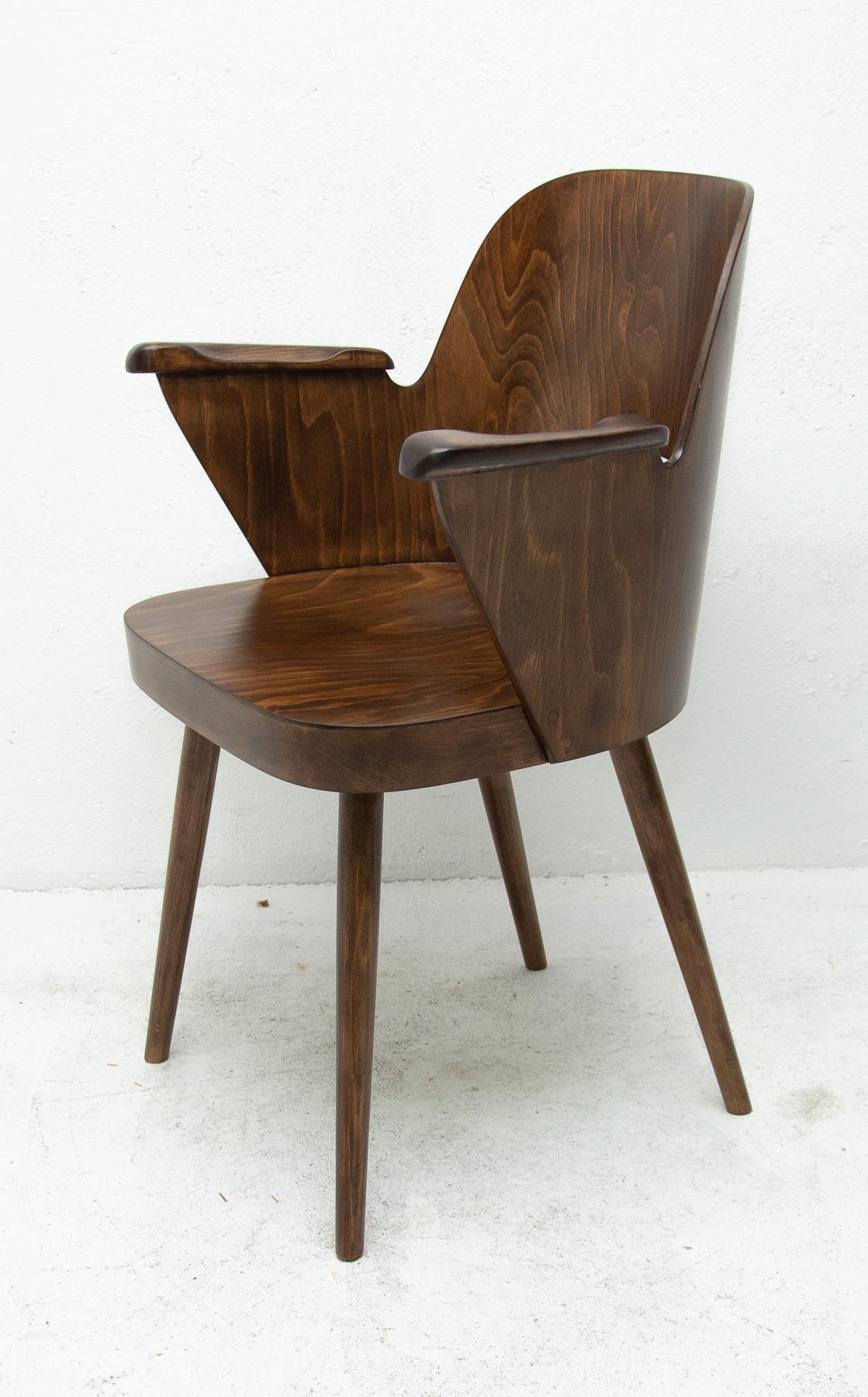 Bentwood Writing Desk Armchair by Radomír Hofman for Ton, No1 For Sale 4