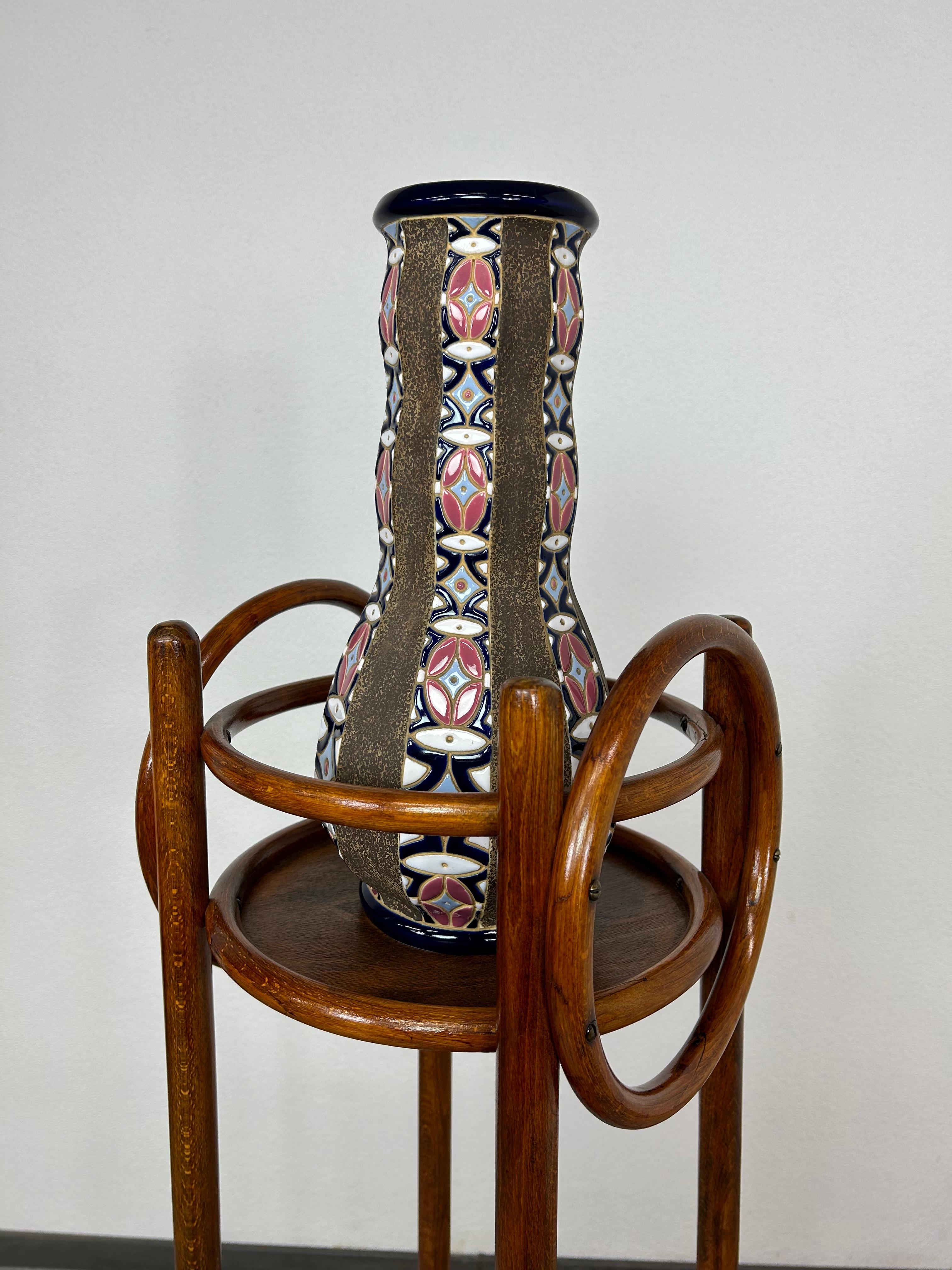 Austrian Bentwoon plant stand attr. Otto Wagner for Thonet For Sale