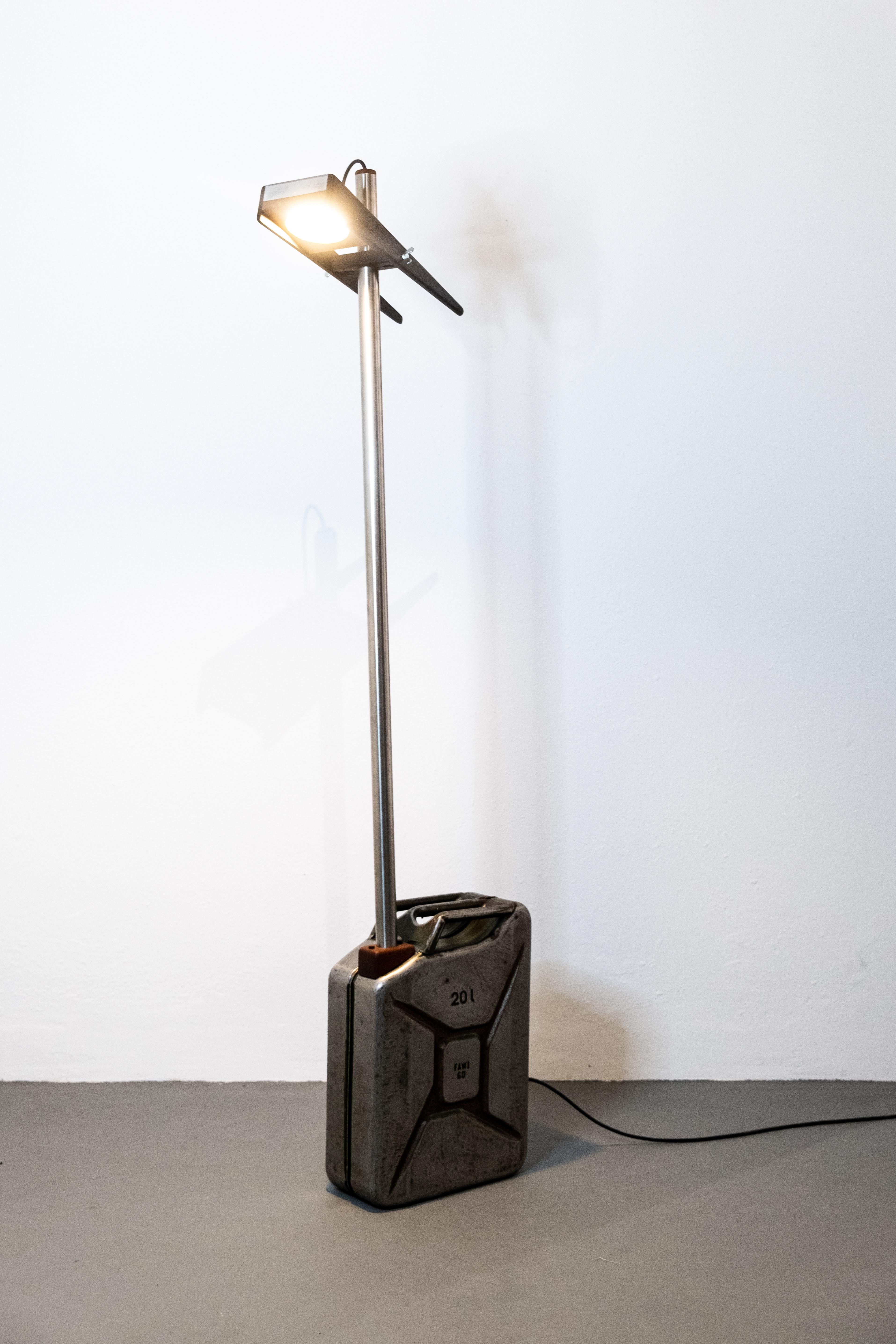 Benzina Floor Lamp by Caio Superchi In New Condition For Sale In Geneve, CH