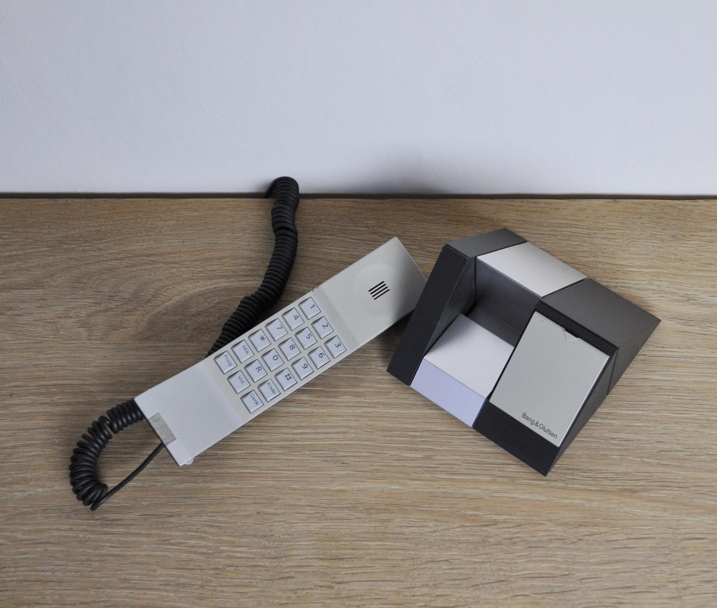 Scandinavian Modern Beocom 1401 Telephone from 1990s by Bang & Olusfen