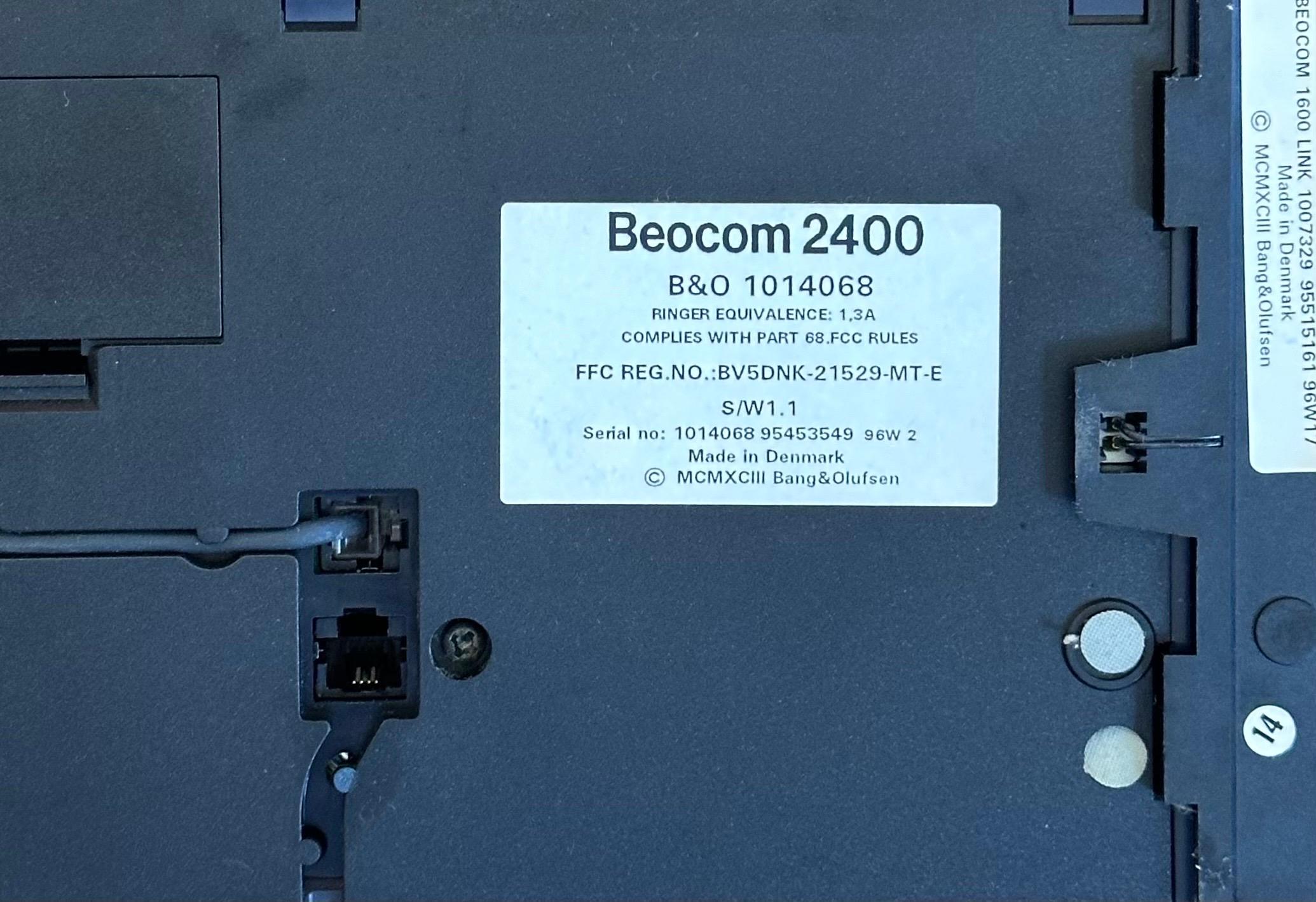 BeoCom 2400 Desktop Telephone in Navy Blue by Martin Iseli for Bang & Olufsen For Sale 1