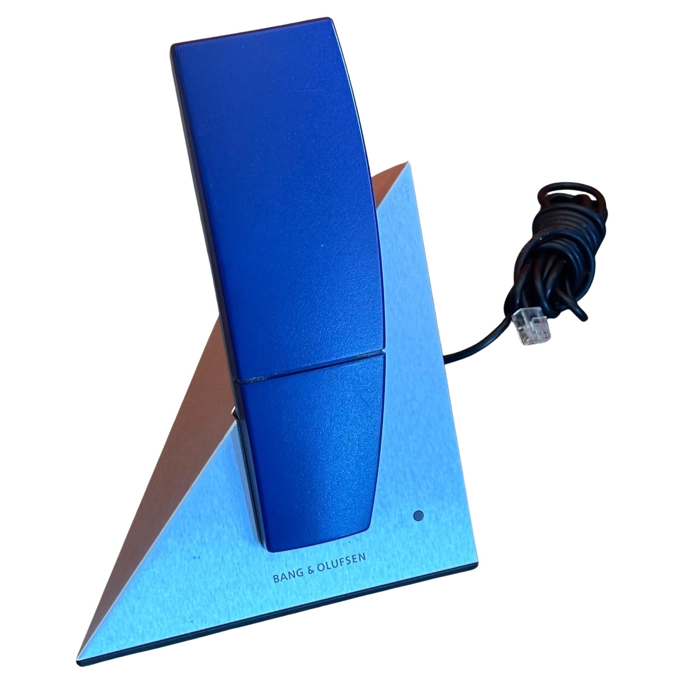 BeoCom 6000 Desktop Telephone in Royal Blue by Martin Iseli for Bang & Olufsen For Sale 2