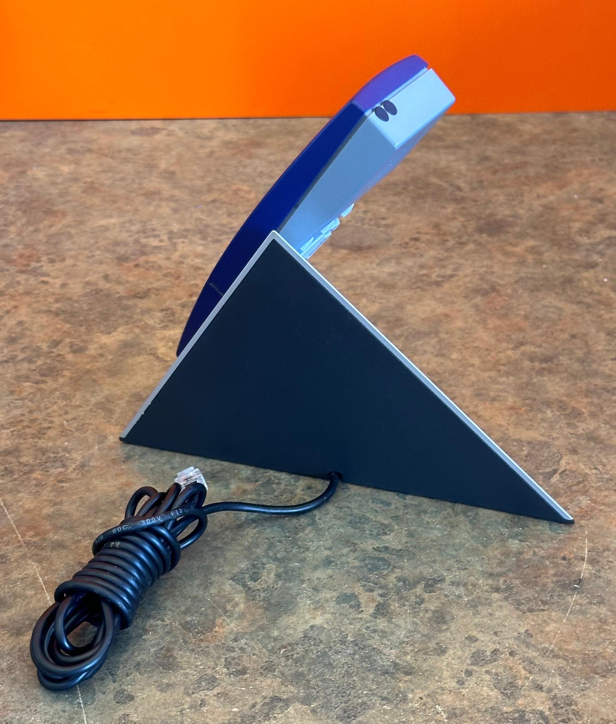 Danish BeoCom 6000 Desktop Telephone in Royal Blue by Martin Iseli for Bang & Olufsen For Sale