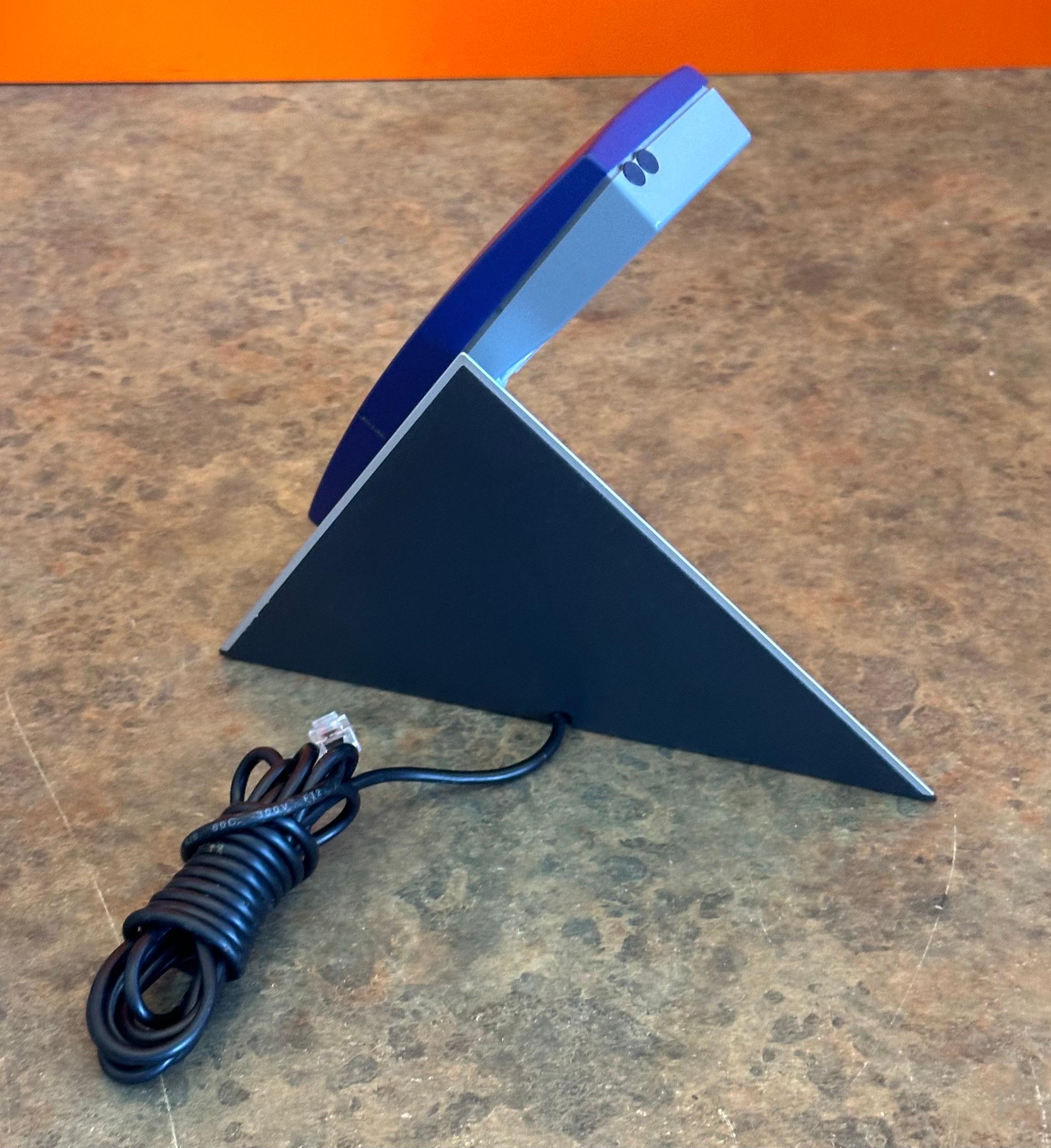 BeoCom 6000 Desktop Telephone in Royal Blue by Martin Iseli for Bang & Olufsen In Good Condition For Sale In San Diego, CA