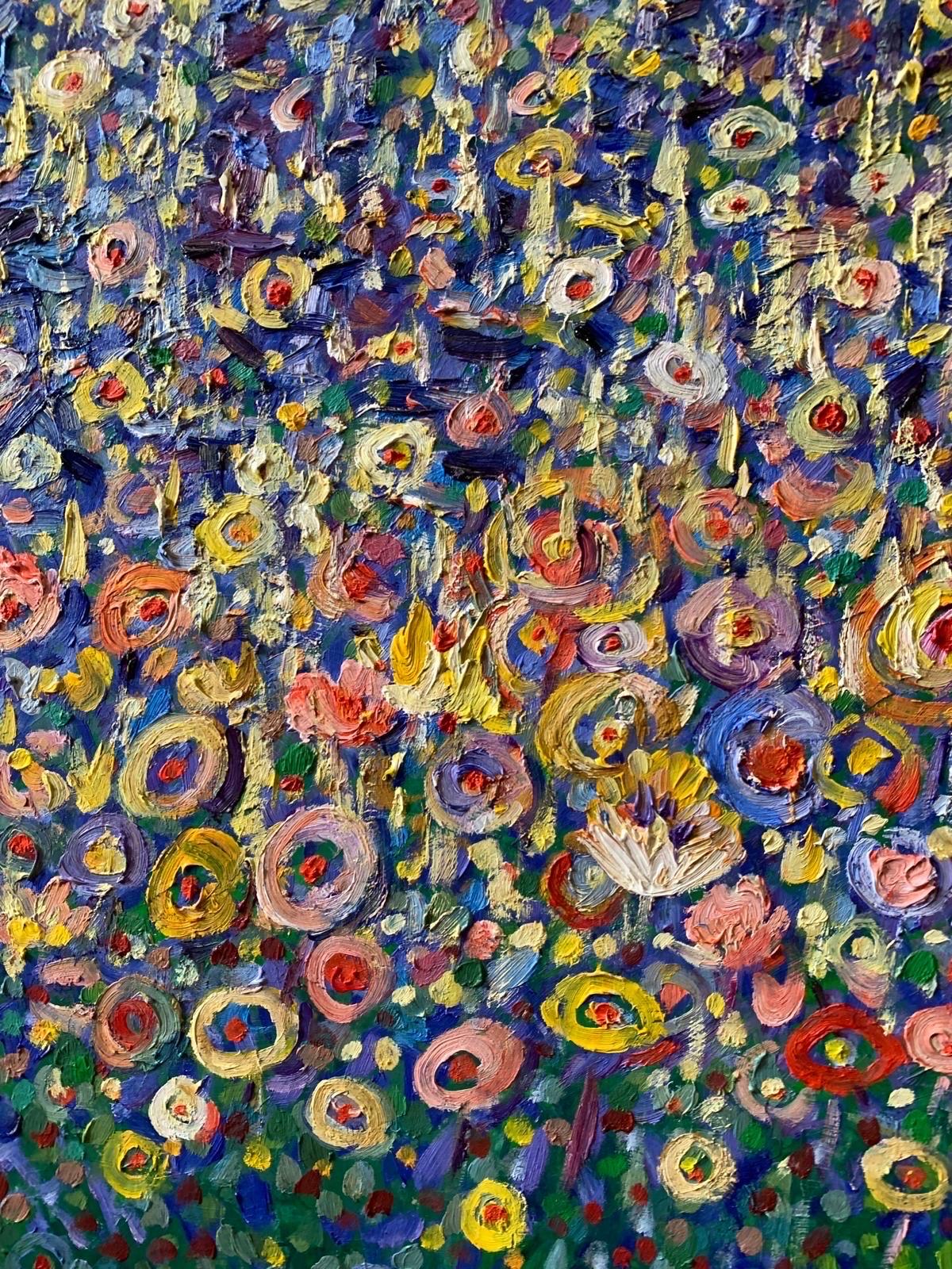 Luminosa opera di un prato con fiori di primavera