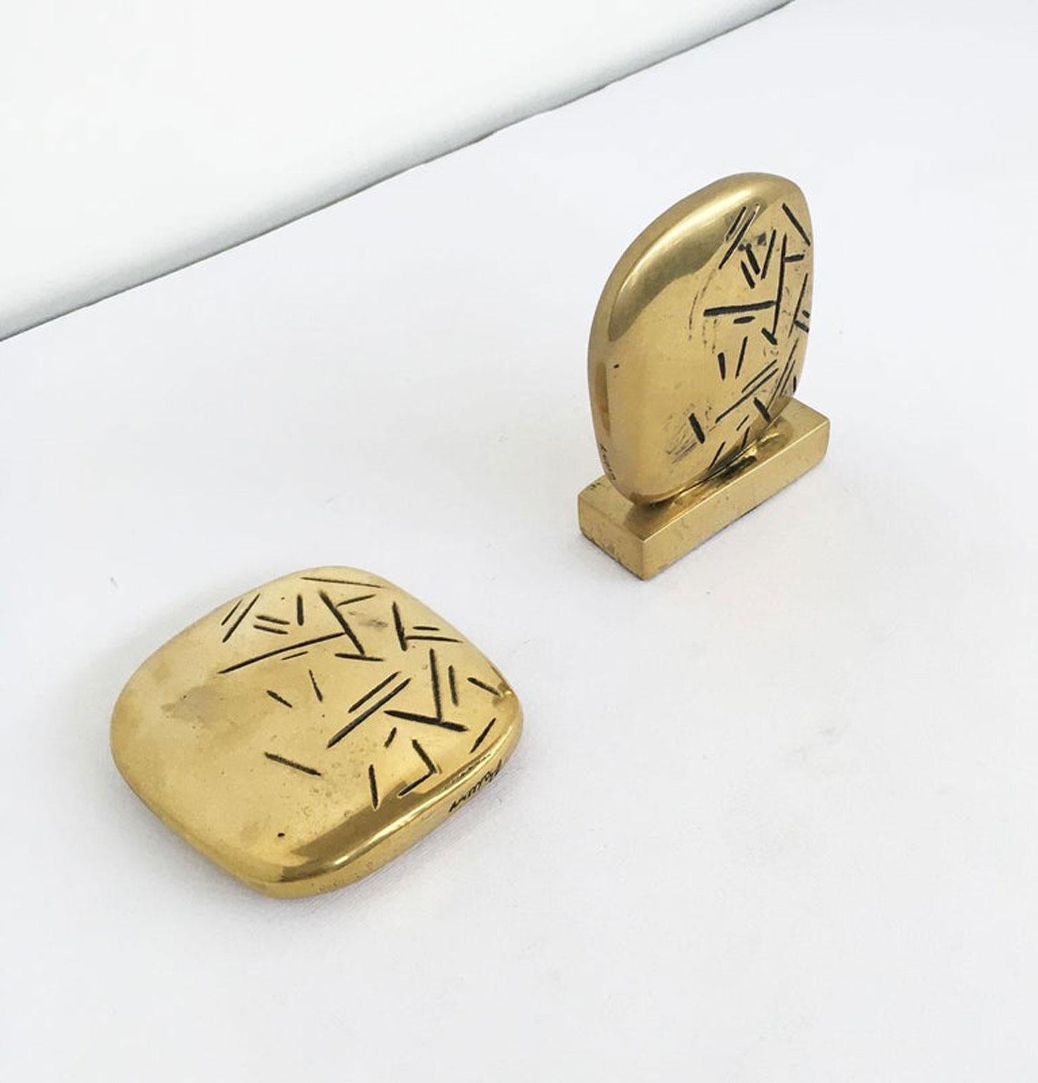 1980 Italia Escultura abstracta postmoderna de bronce Beppe Bonetti Piccolo Racconto en venta 8