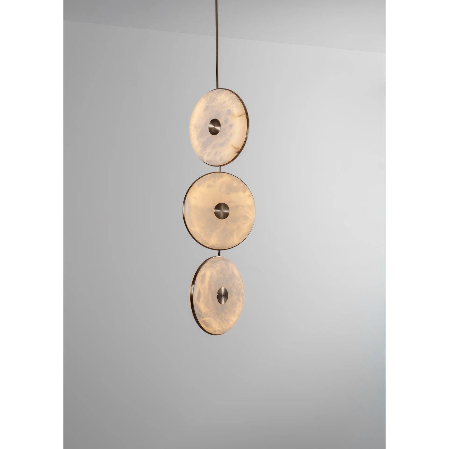 Beran Antique Brass Large Drop 3 Chandelier by Bert Frank
Dimensions: Ø 36 x H 100 cm. 
Materials: Brass and alabaster.

Available in two different sizes. Available in different finishes and materials: Brushed brass, Antique brass, Dark bronze and