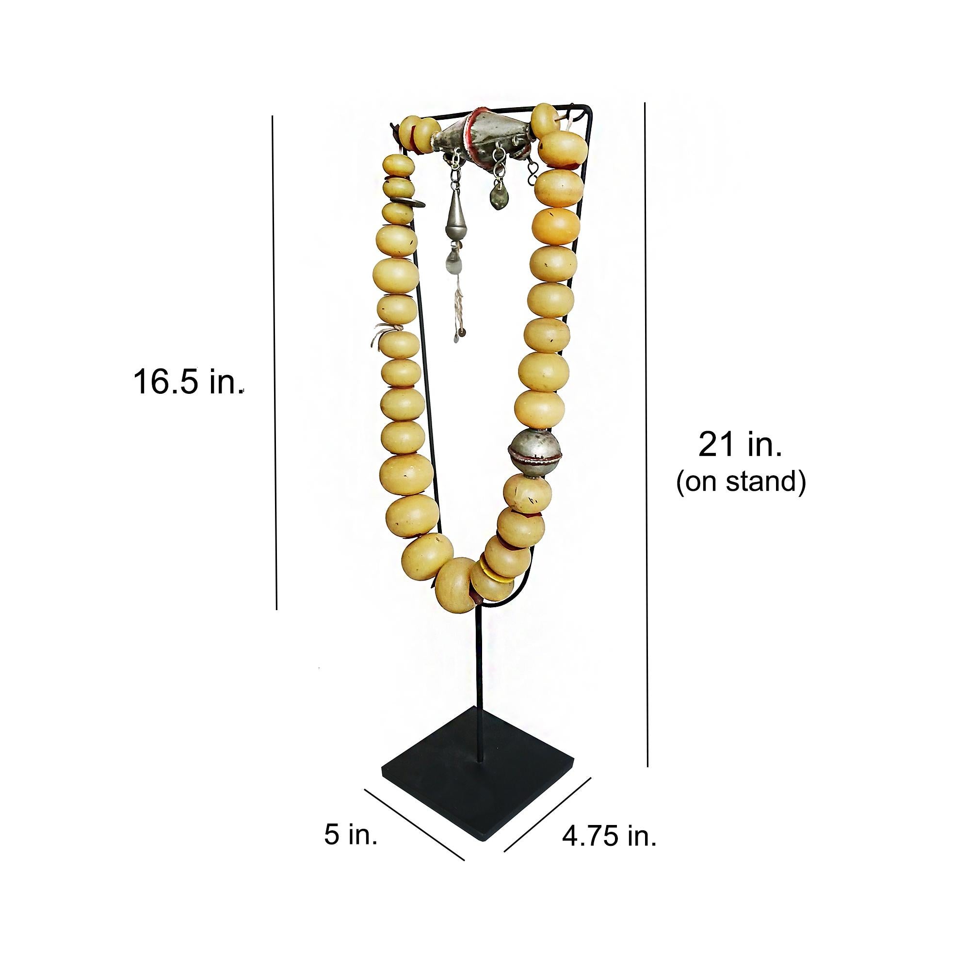 Berber Copal Amber and Silver Necklace, Early 20th Century For Sale 10