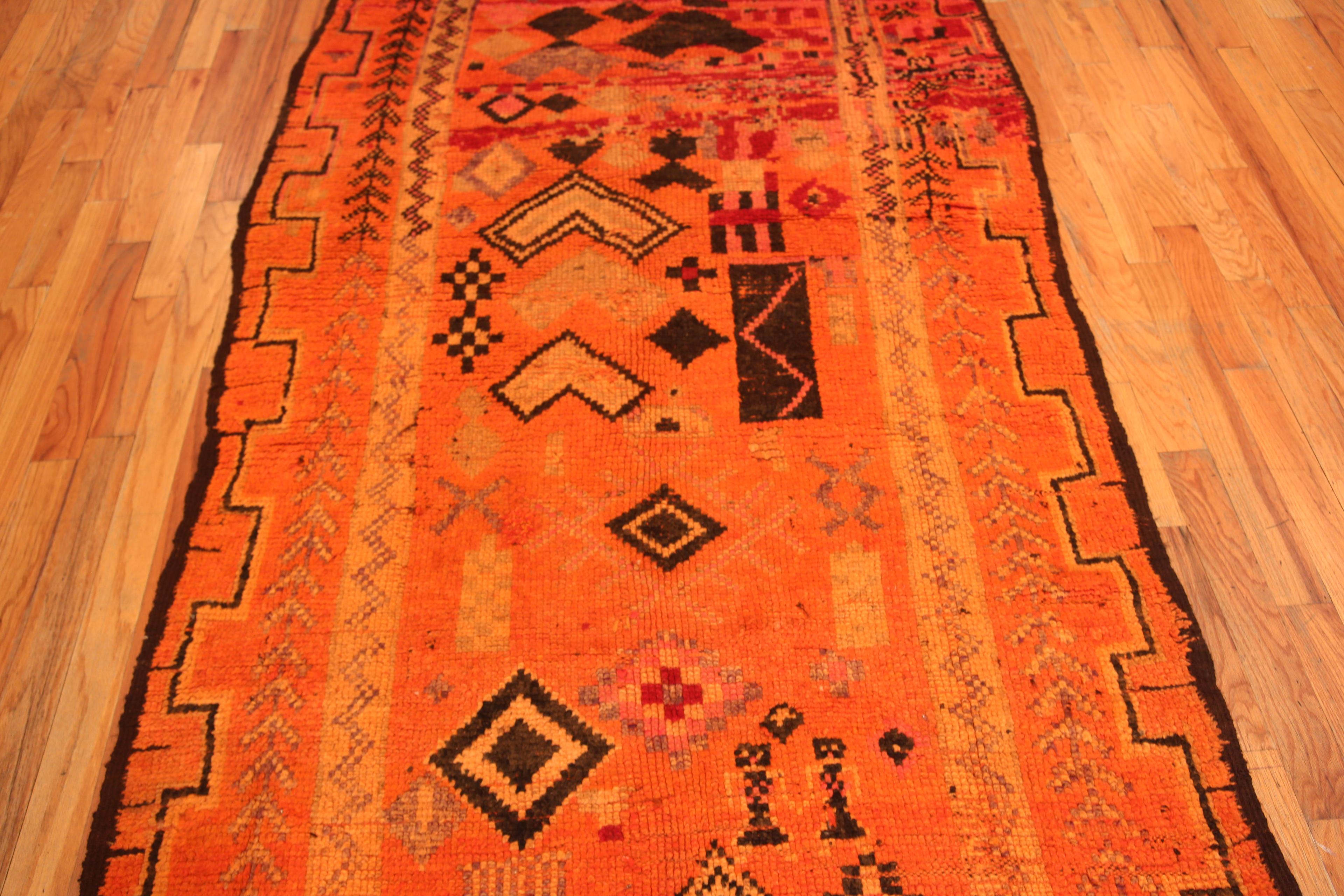 20th Century Berber Design Vintage Moroccan Gallery Size Rug 5' x 12' For Sale