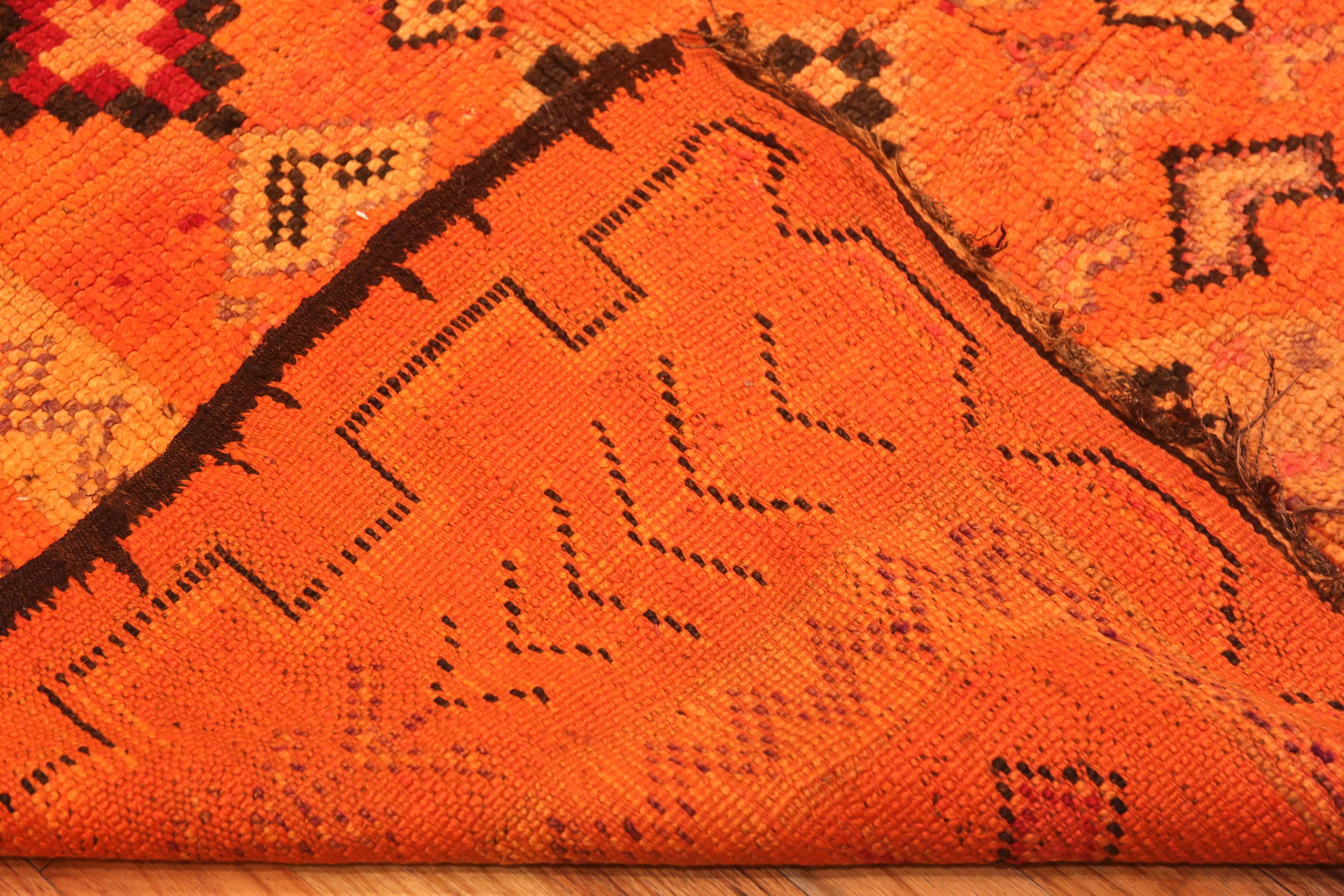 Wool Berber Design Vintage Moroccan Gallery Size Rug 5' x 12' For Sale