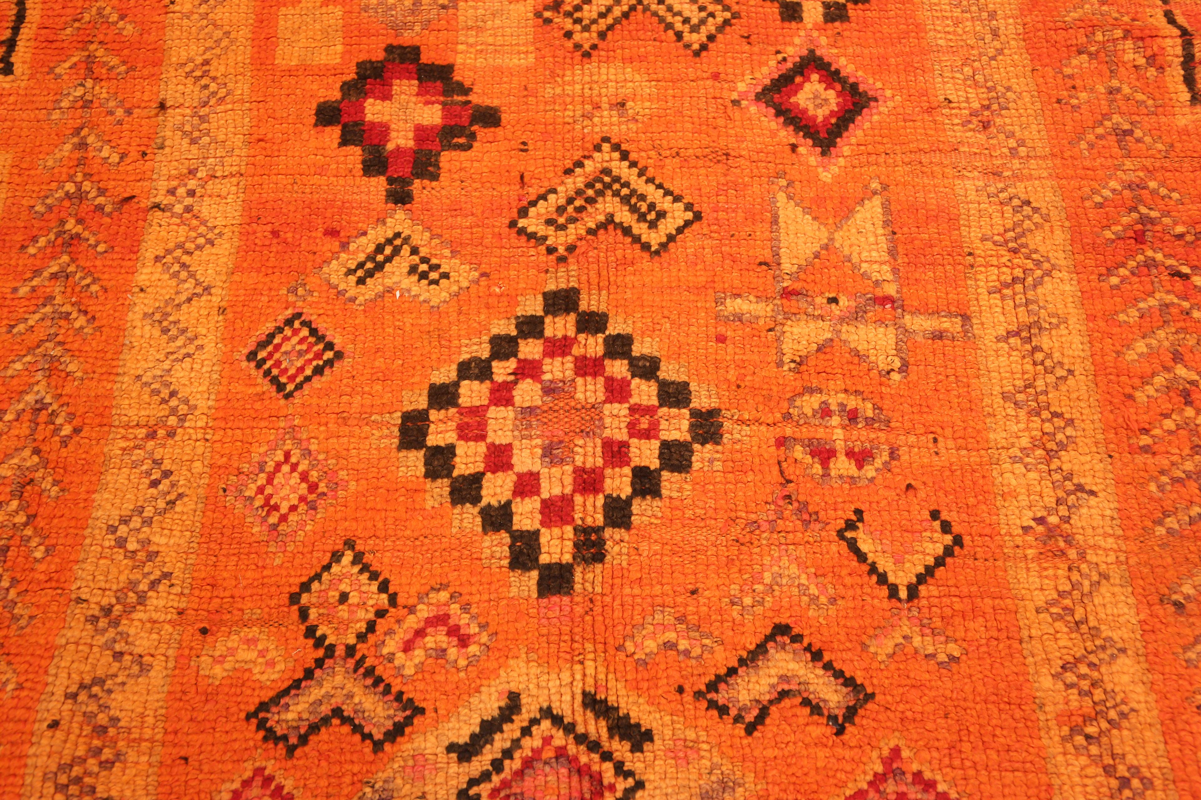 Berber Design Vintage Moroccan Gallery Size Rug 5' x 12' For Sale 2