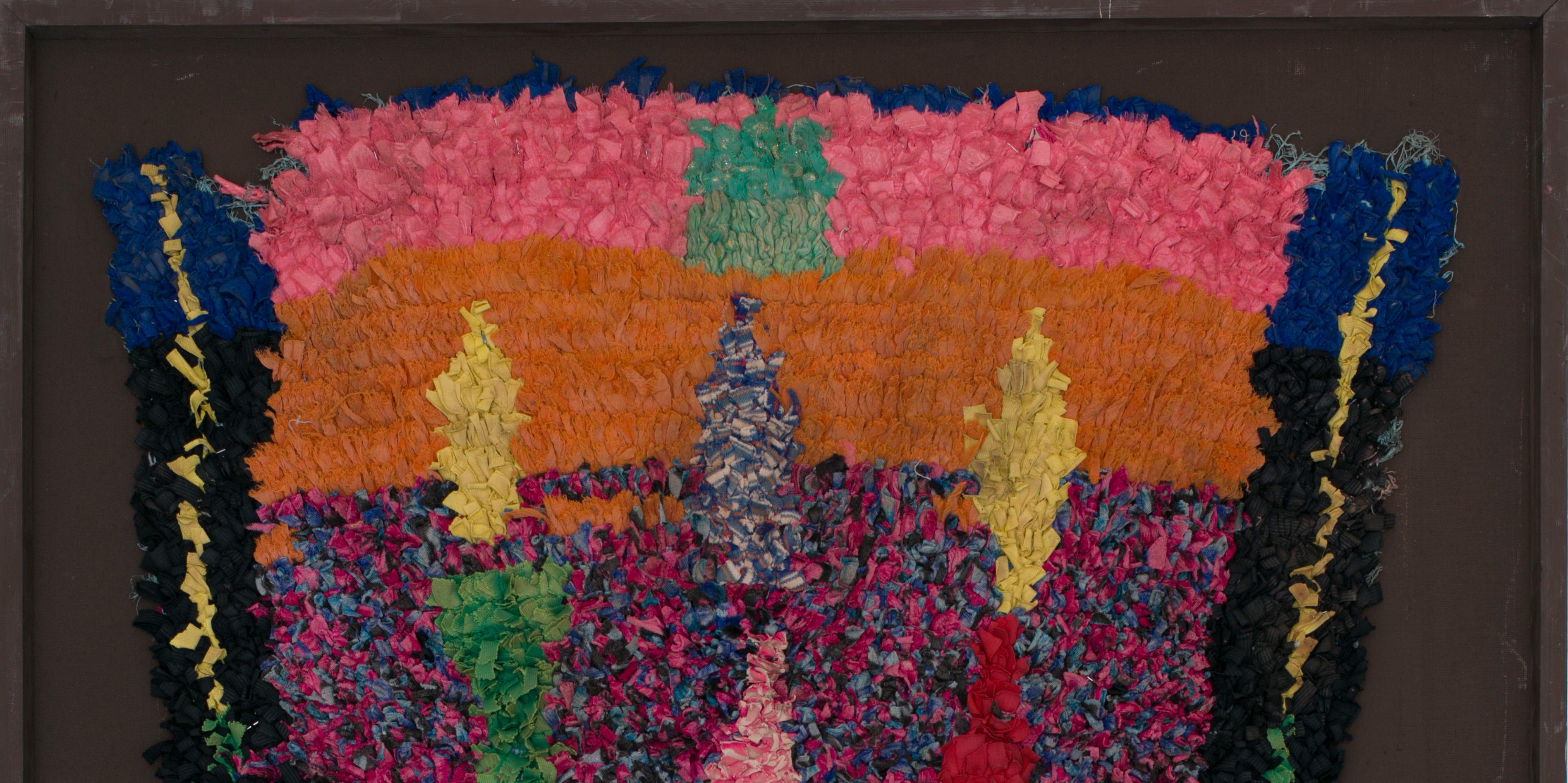 This tapestry was made by Berber women from the Atlas Mountains.
Made from woollen ends and other threads, embroidered on wasted plastic bags of cereals, this unique and vintage work is the demonstration of the secret transmitted from mother to