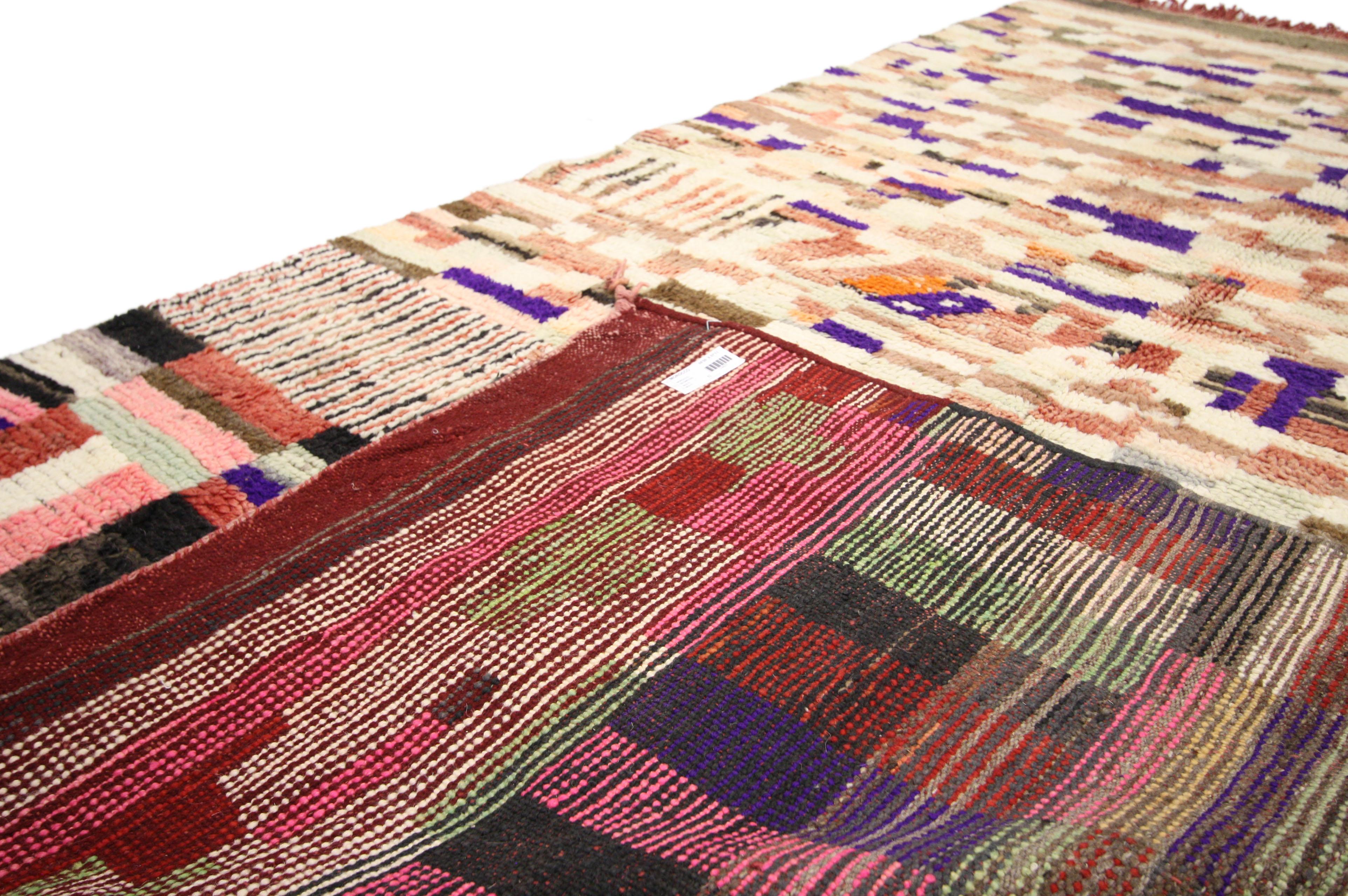 Marokkanischer Rehamna-Teppich aus Berber mit böhmischem, abstraktem Expressionistischem Stil im Zustand „Gut“ im Angebot in Dallas, TX