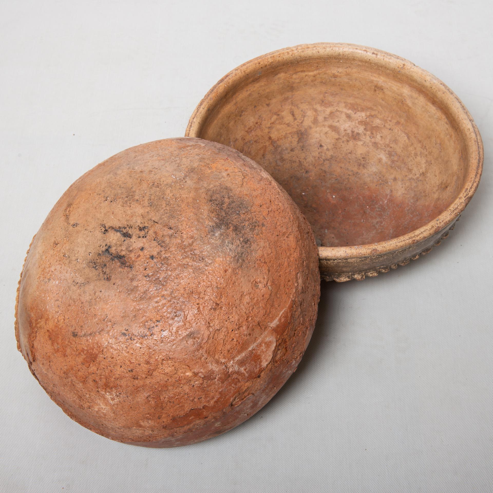 Berber Old Earthenware Bowls and Lids from Morocco For Sale 2