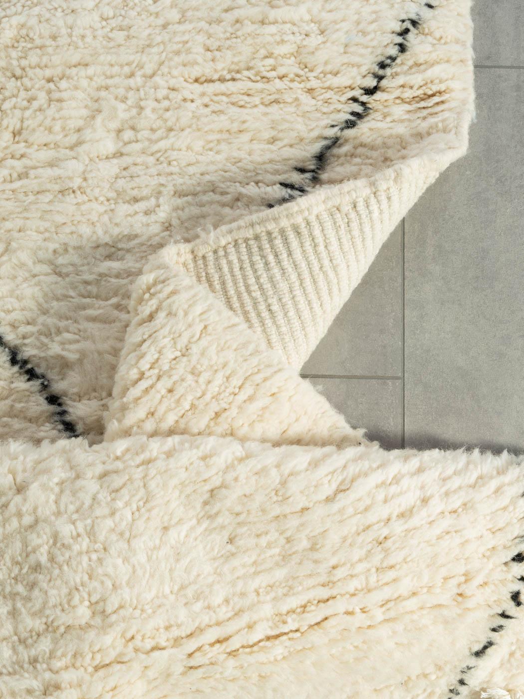 XXIe siècle et contemporain Tapis berbère 100 % laine fait à la main Beni Ourain en vente