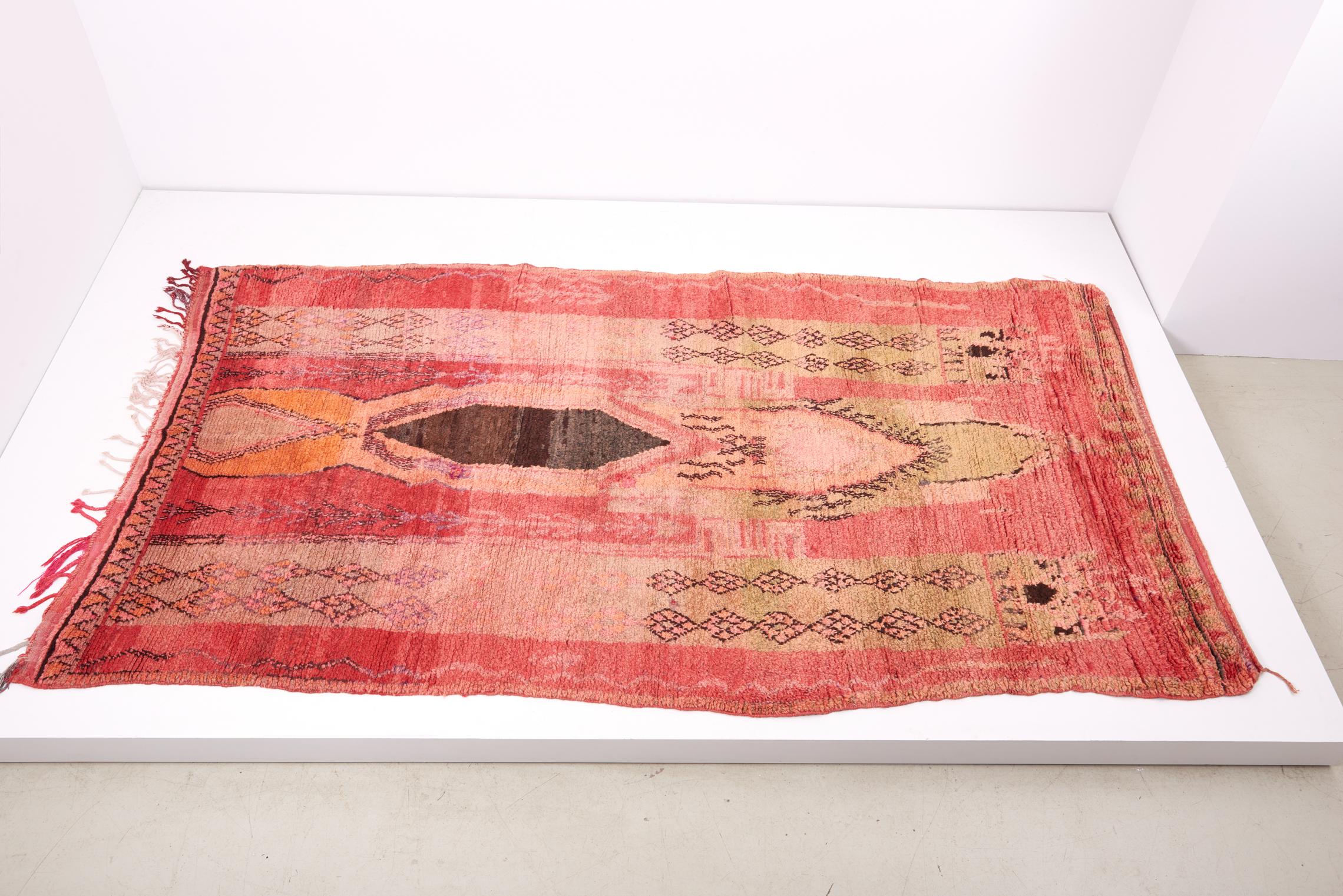 Berber Rug / Boujad Carpet, 20th Century For Sale 1
