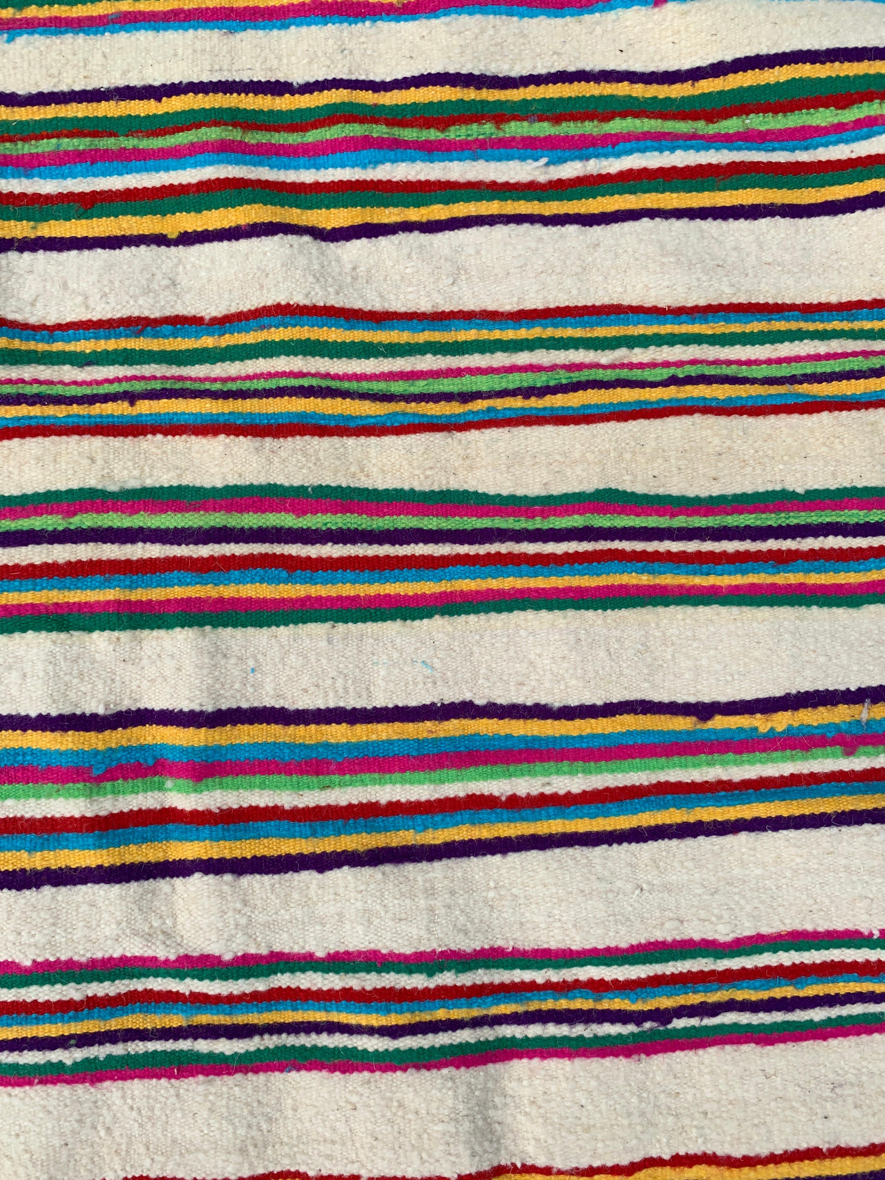 1970er Berberteppich Multicolour Stripped Handmade Wool Vintage Boho African Throw (Böhmisch) im Angebot