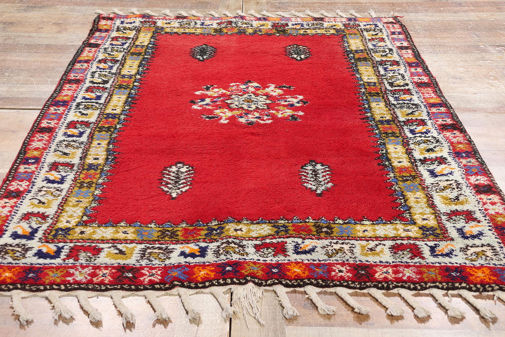 Berber Tribes of Morocco Vintage Rabat Moroccan Rug, 04'02 x 06'04 For ...