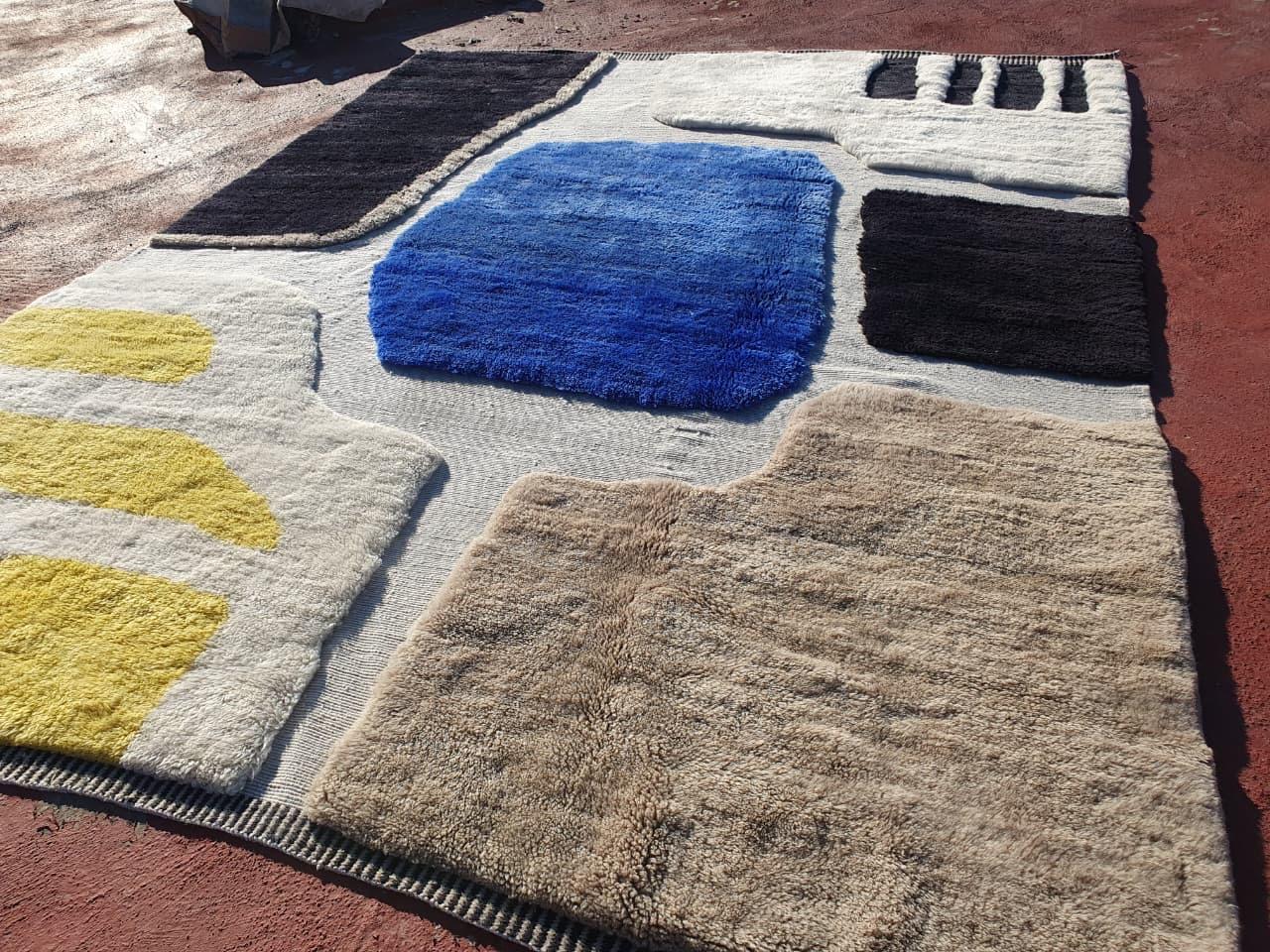 SOLSTICE Individueller Berberteppich aus Wolle Modern Handgewebt Groß Minimalistisch Zeitgenössisch (21. Jahrhundert und zeitgenössisch) im Angebot