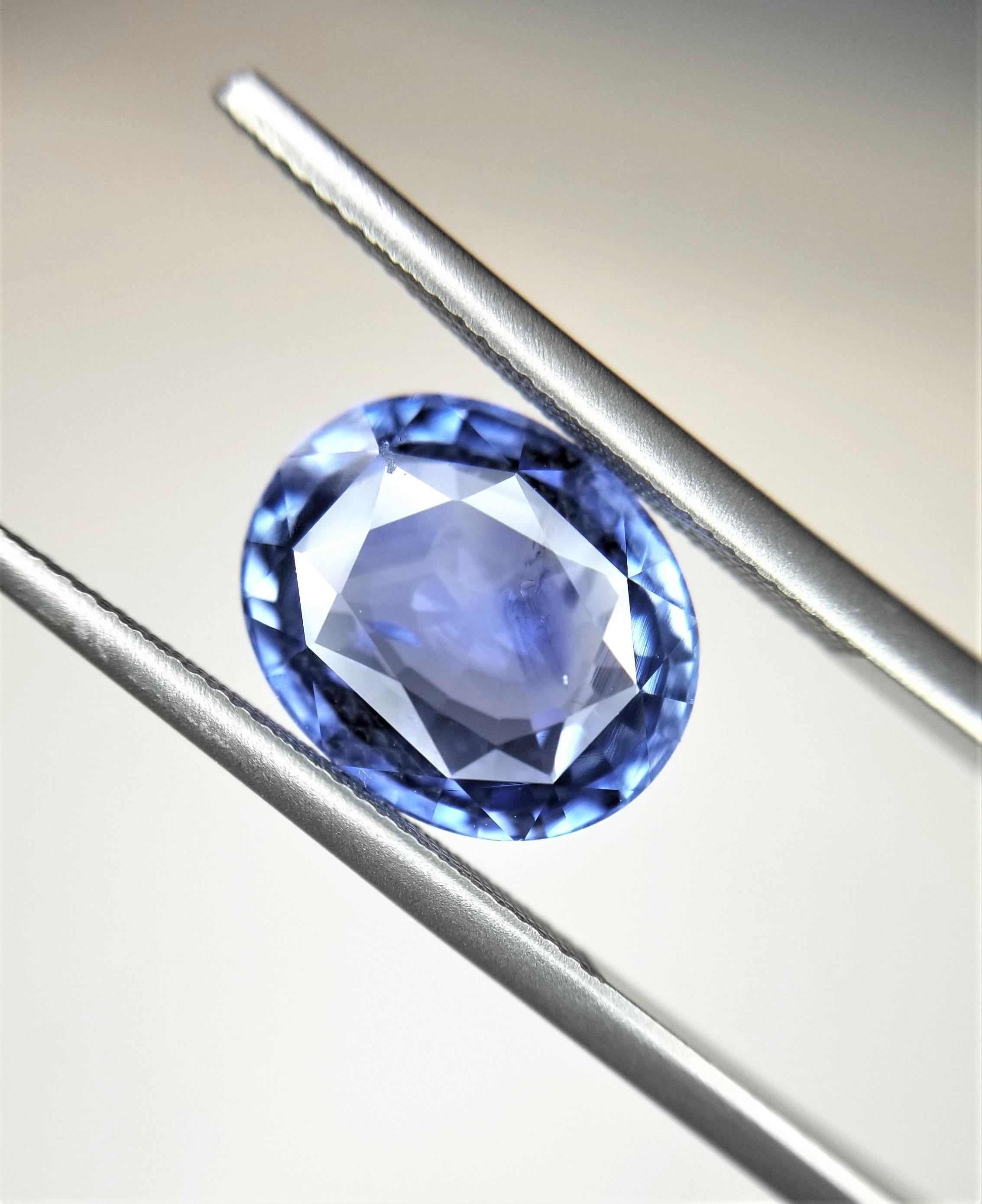 Contemporary Berberyn Certified 4.28 Carat Oval Blue Sapphire Pendant Necklace in 18k For Sale