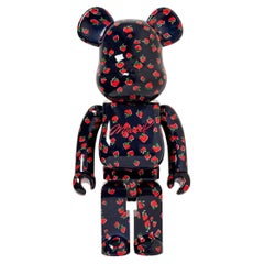 Be@rbrick MUVEIL « fraise » 1000 %