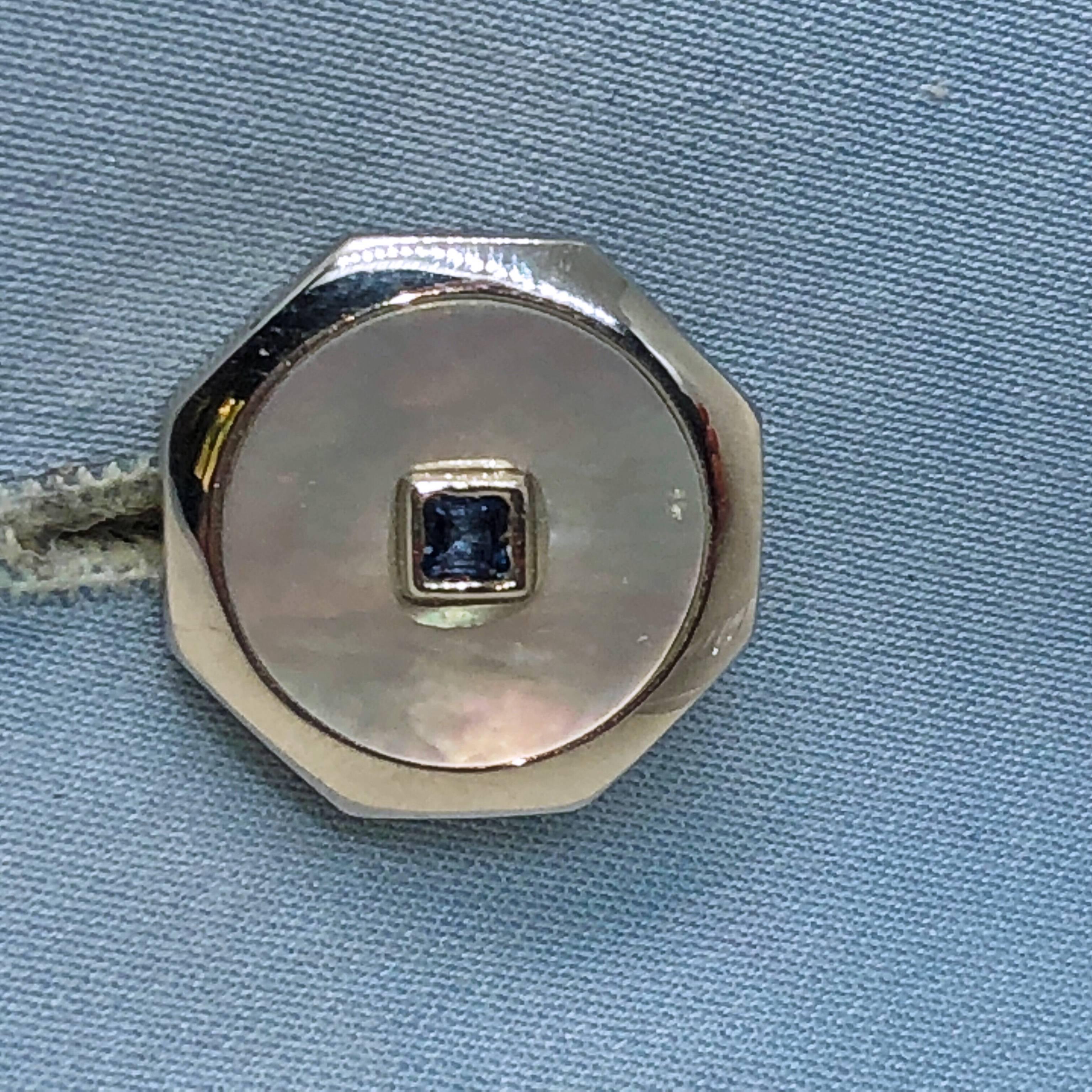 0.14 Natural Square Sapphire T-Bar Back White Gold Cufflinks In New Condition In Valenza, IT