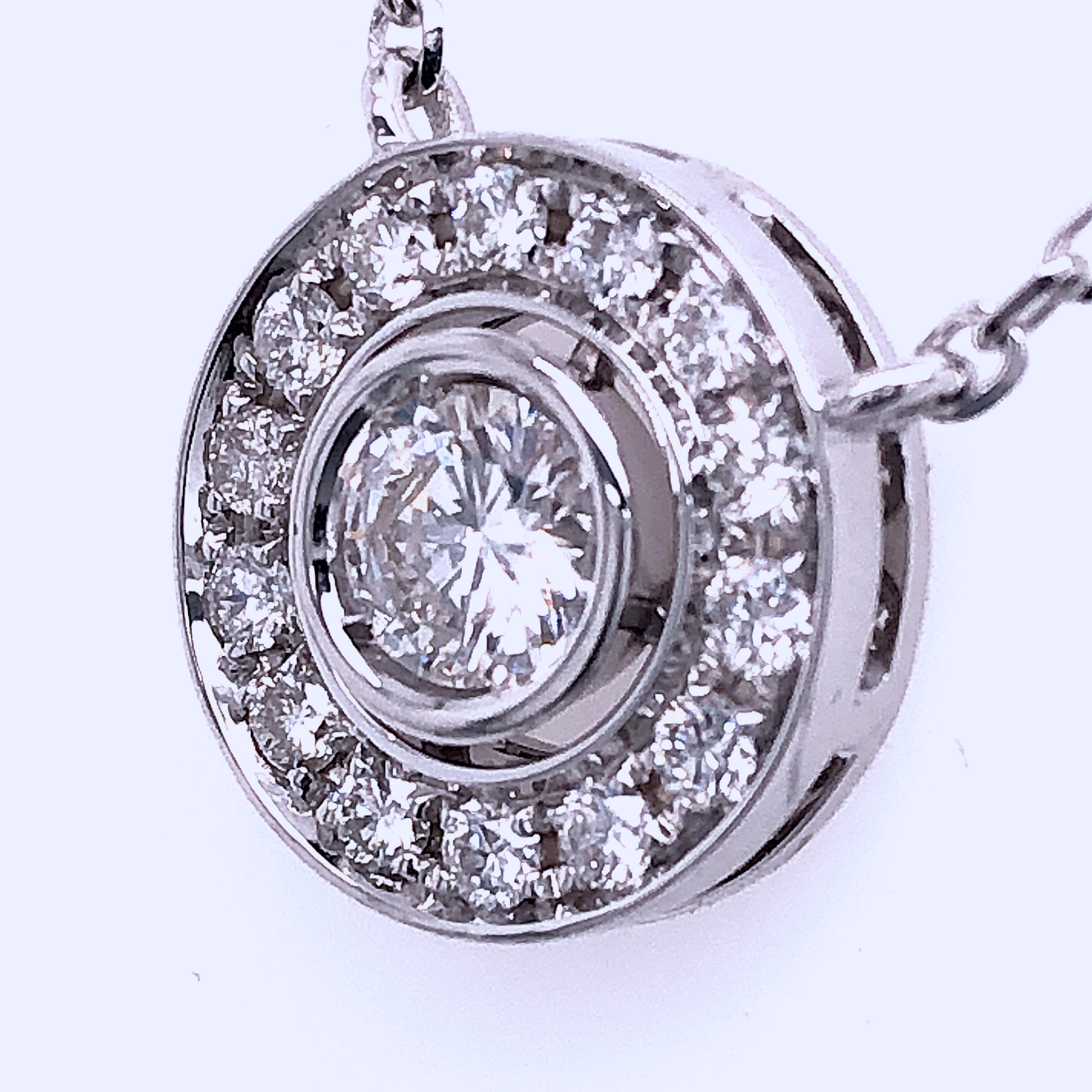 Berca Halskette mit Halo-Fassung, 0,34 Karat GIA zertifizierter weißer Diamant Weißgold (Zeitgenössisch) im Angebot