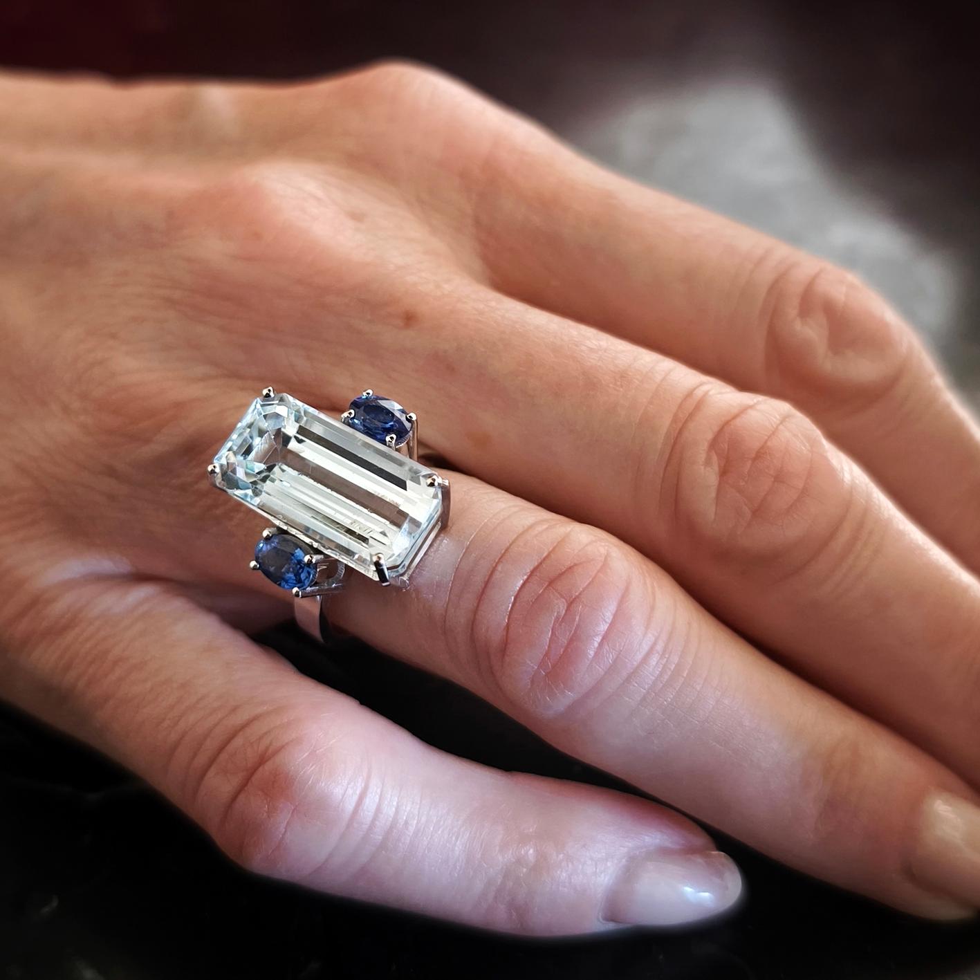 Berca 10,24 Kt Achteckschliff brasilianischer Aquamarin Oval Saphir Cocktail-Ring 1