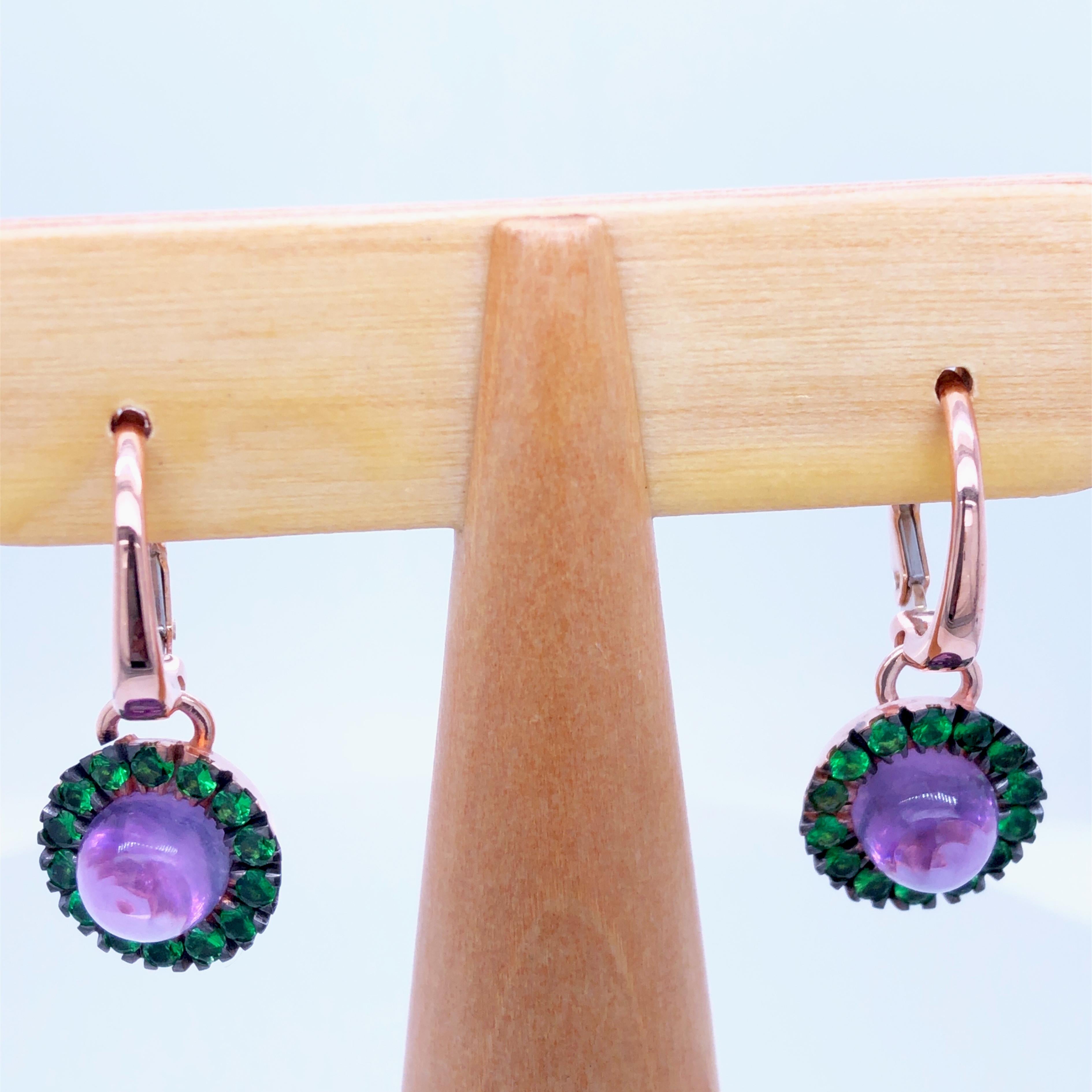 Berca 1.20 Kt Green Tsavorite Round Amethyst Cabochon Rose Gold Dangle Earrings In New Condition For Sale In Valenza, IT