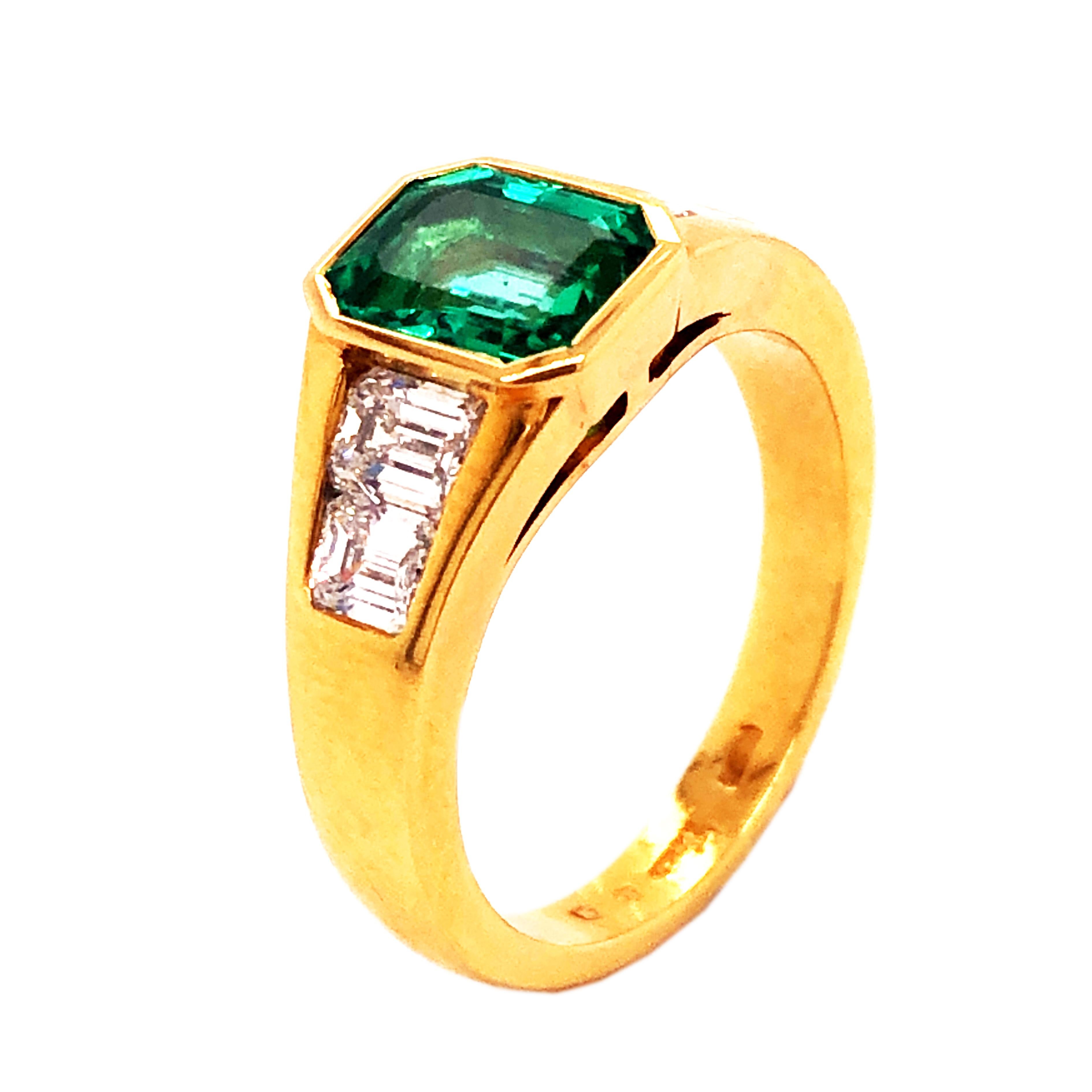 Outstanding, 1.51 Carat Muzo Emerald Cut Minor Oil, in a fabulous, handcrafted 1.01 Carat Top Quality White Diamond (D, IF) 18K yellow Gold Ring Setting.
In our fitted brown leather case.
Detailed gemmological certificate included.
US Size 6 1/2,
