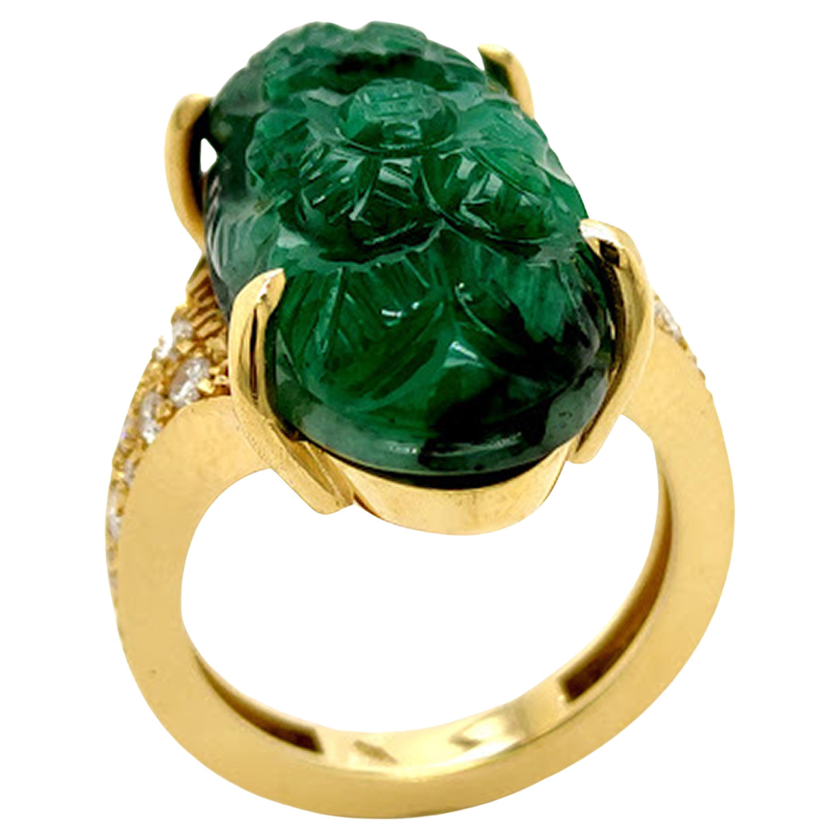 Berca 16.38Kt Emerald Engraved Cabochon White Diamond Yellow Gold Cocktail Ring