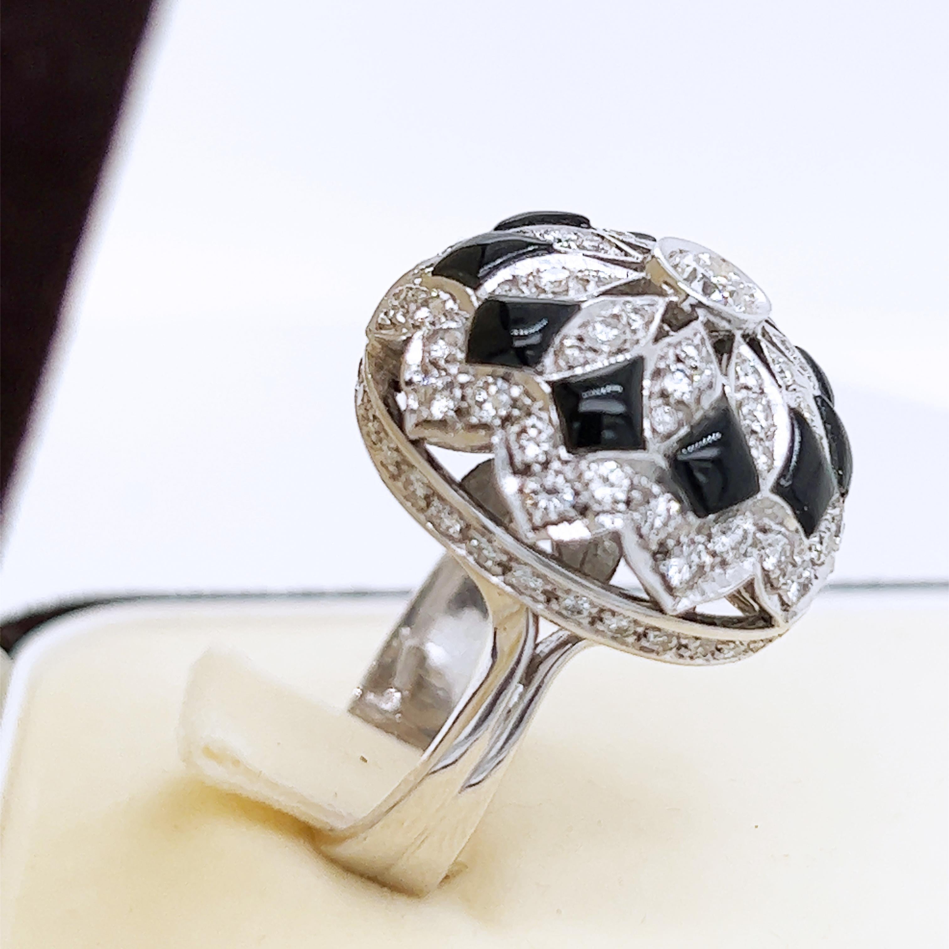 Berca 1.80 Kt White Diamond Onyx 18 Carat White Gold Setting Dome Cocktail Ring For Sale 1