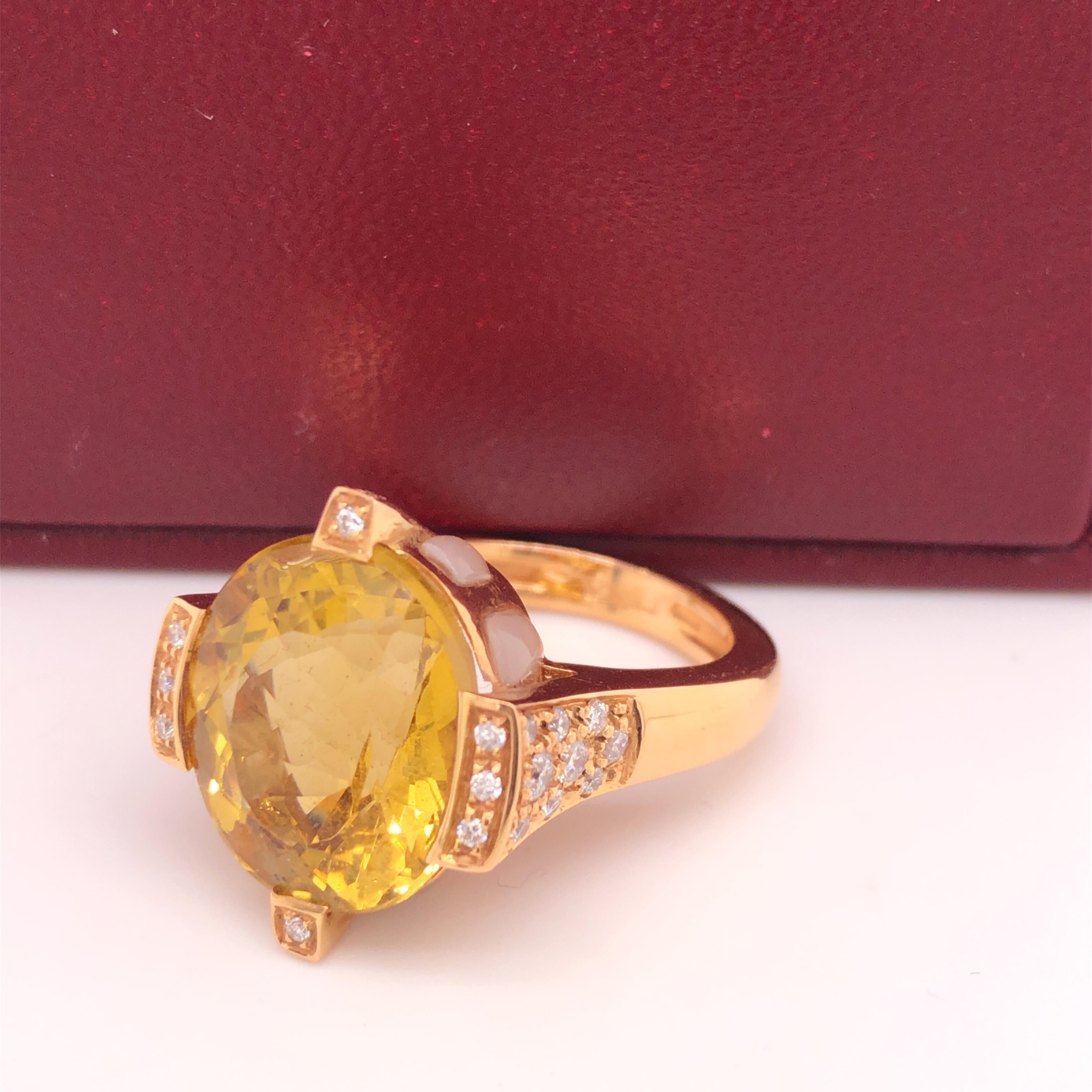 Berca Original 1950s Yellow Beryl Champaigne Diamond Crown Shaped Cocktail Ring For Sale 1